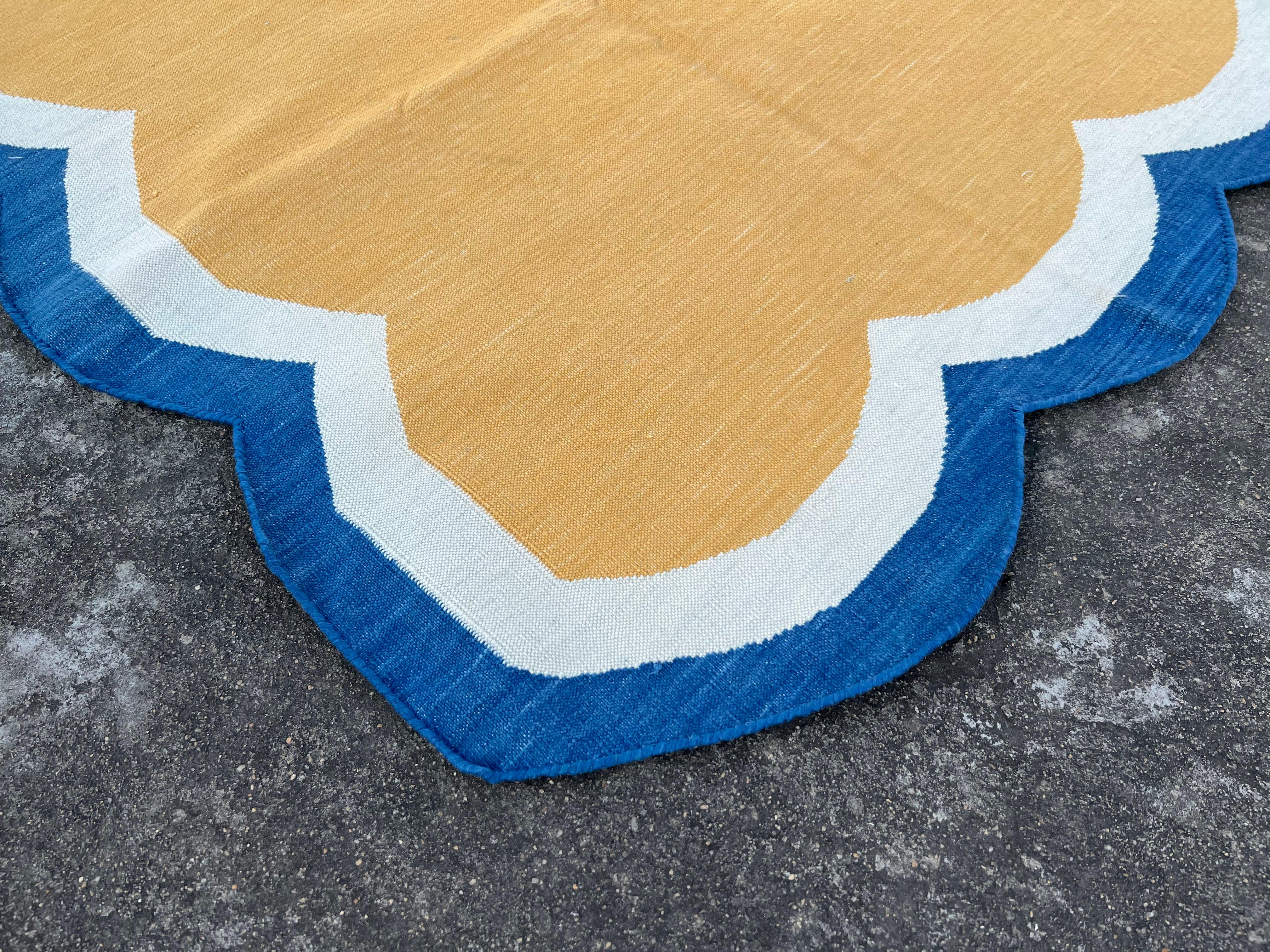 Mid-Century Modern Handmade Cotton Area Flat Weave Rug, 3x3 Yellow And Blue Scalloped Kilim Dhurrie For Sale