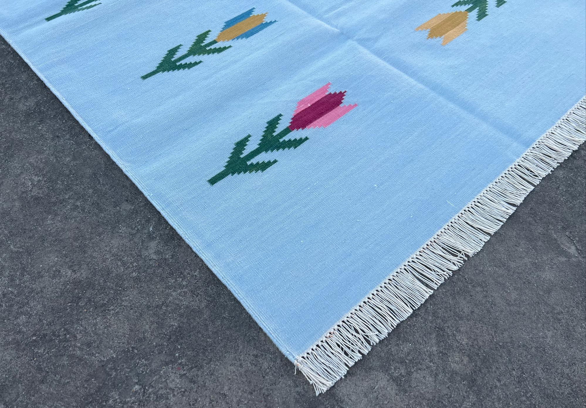 Mid-Century Modern Handmade Cotton Area Flat Weave Rug, 3x5 Blue And Green Leaf Indian Dhurrie Rug For Sale