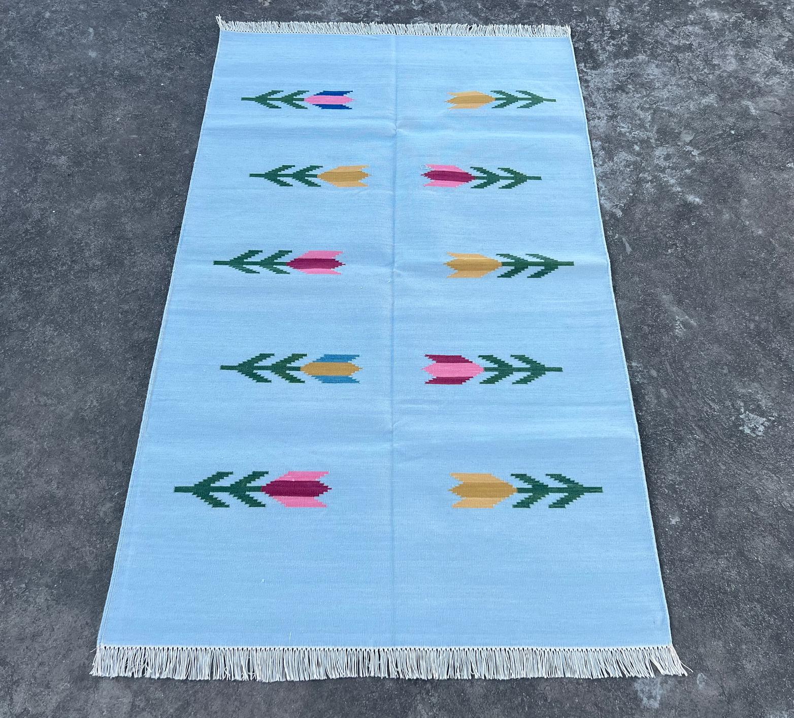 Handmade Cotton Area Flat Weave Rug, 3x5 Blue And Green Leaf Indian Dhurrie Rug In New Condition For Sale In Jaipur, IN