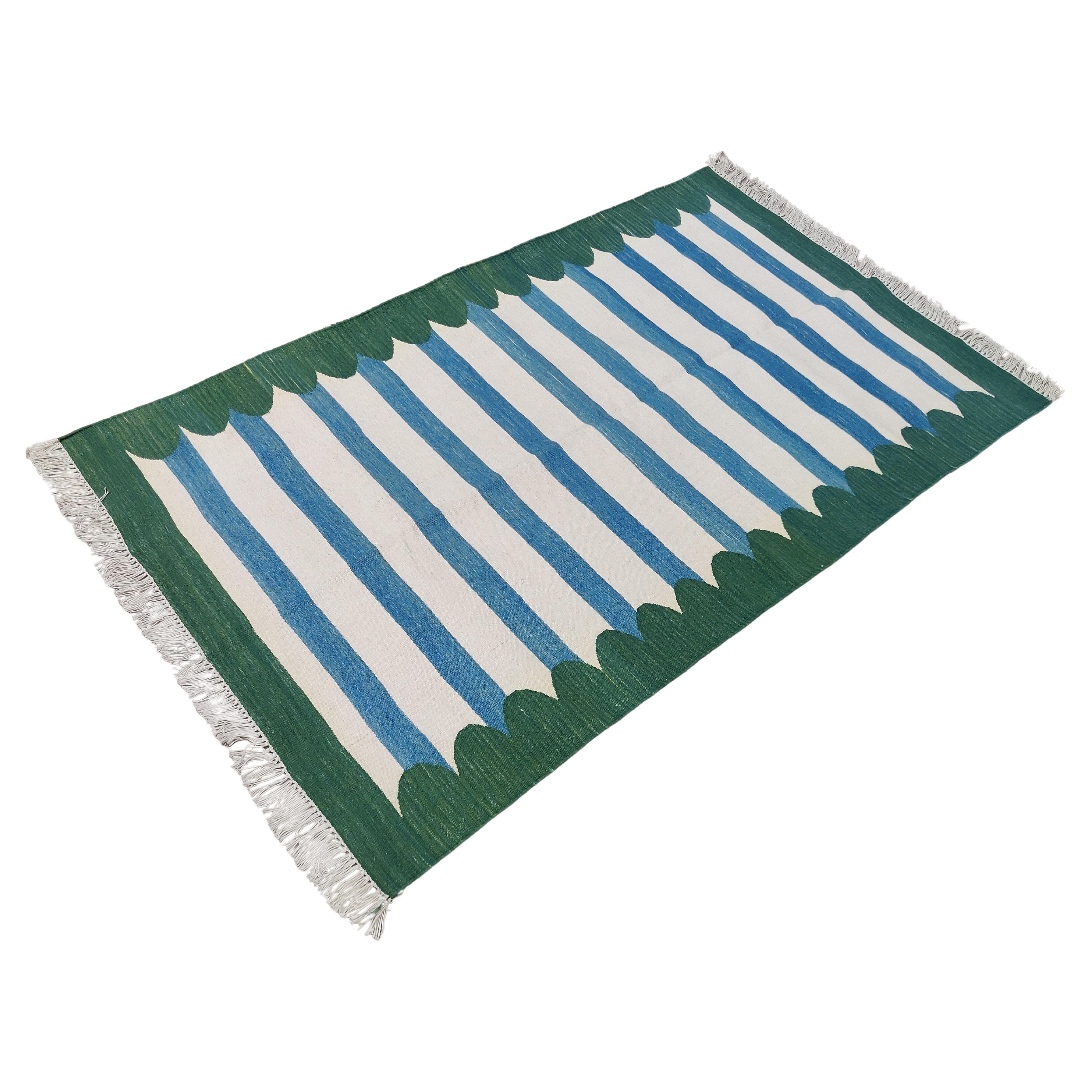 Handmade Cotton Area Flat Weave Rug, 3x5 Blue And Green Scalloped Indian Dhurrie For Sale