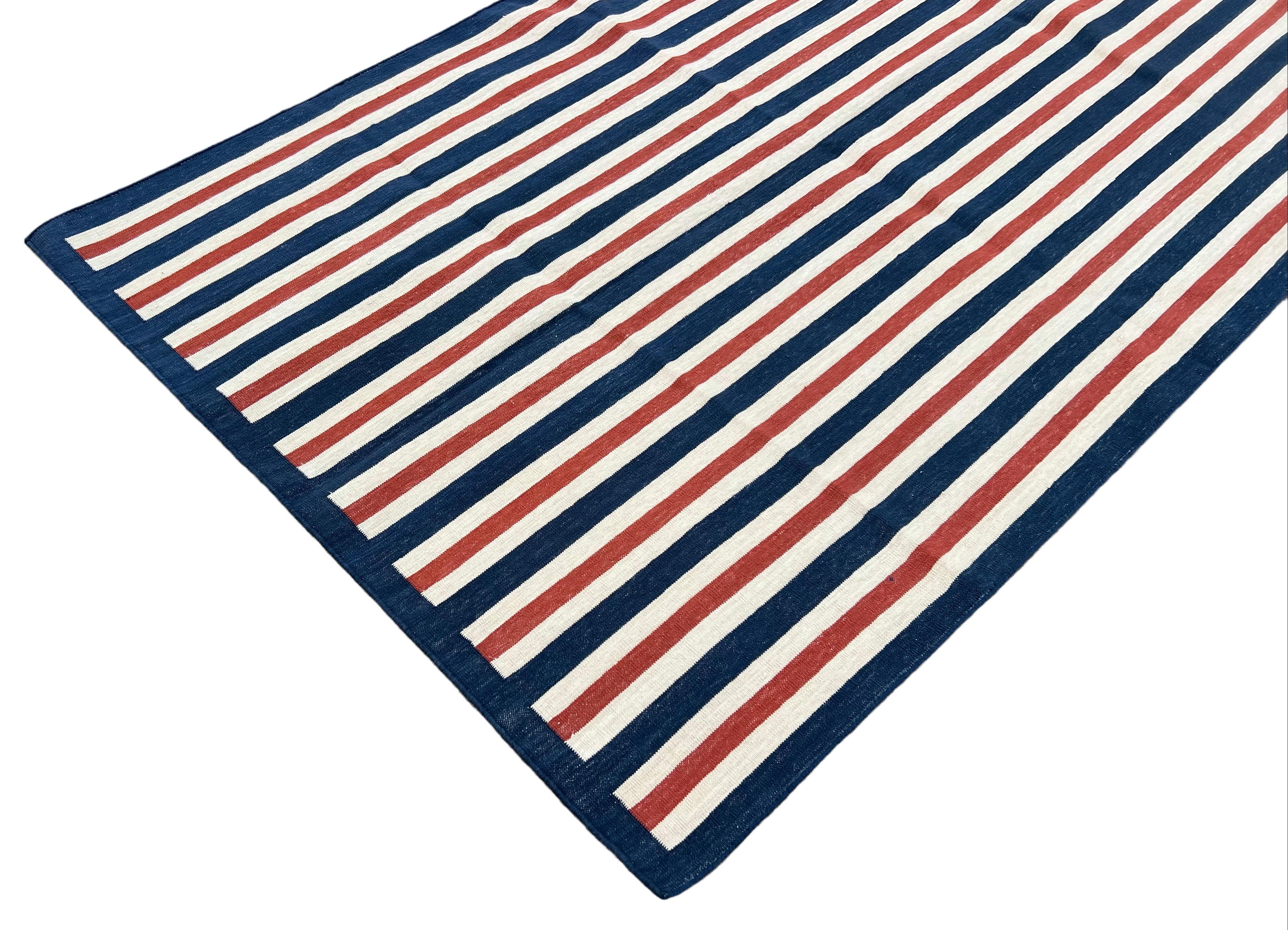 Handmade Cotton Area Flat Weave Rug, 3x5 Blue And Red Striped Indian Dhurrie Rug In New Condition For Sale In Jaipur, IN