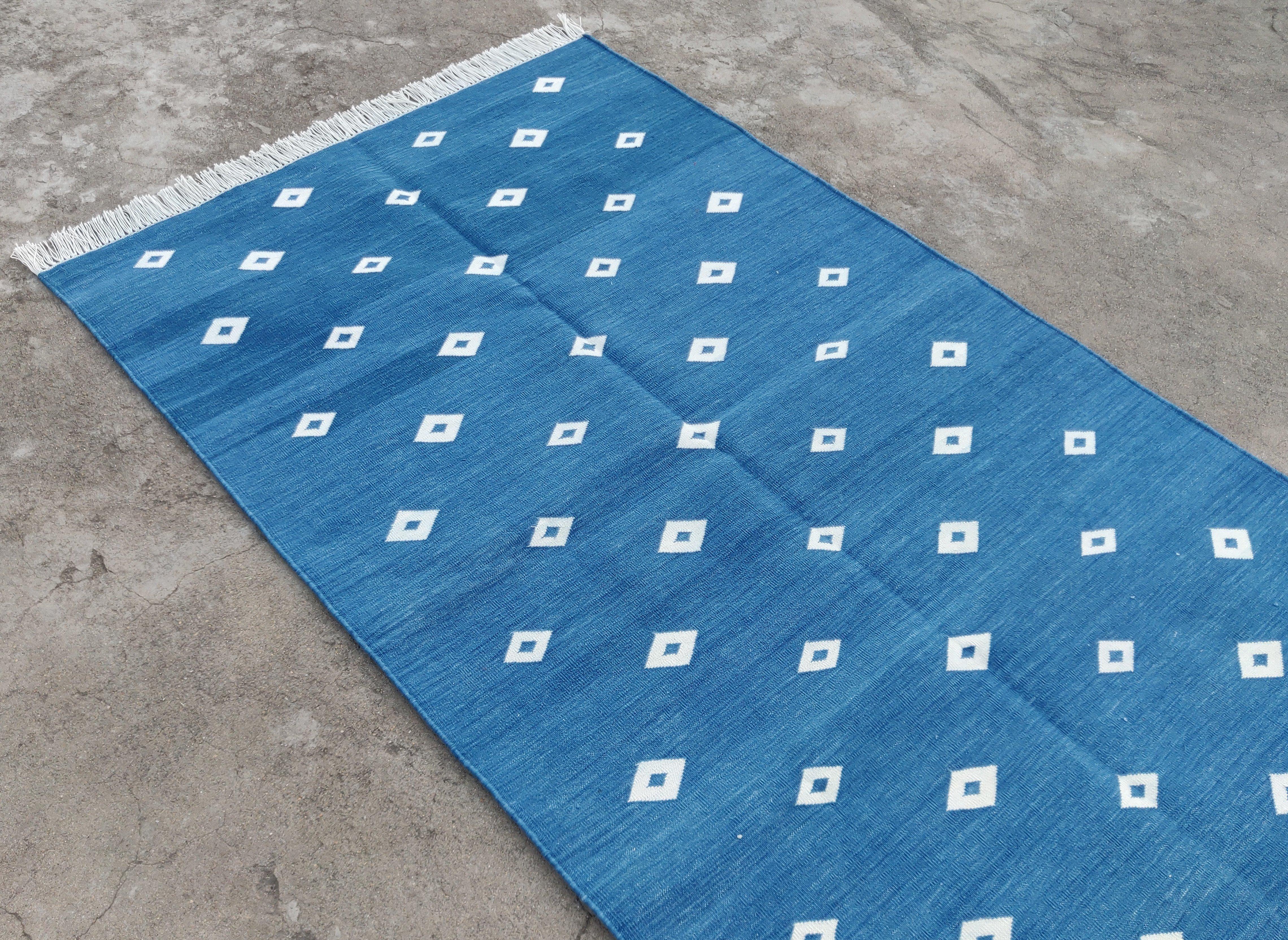 Handmade Cotton Area Flat Weave Rug, 3x5 Blue And White Diamond Indian Dhurrie For Sale 1