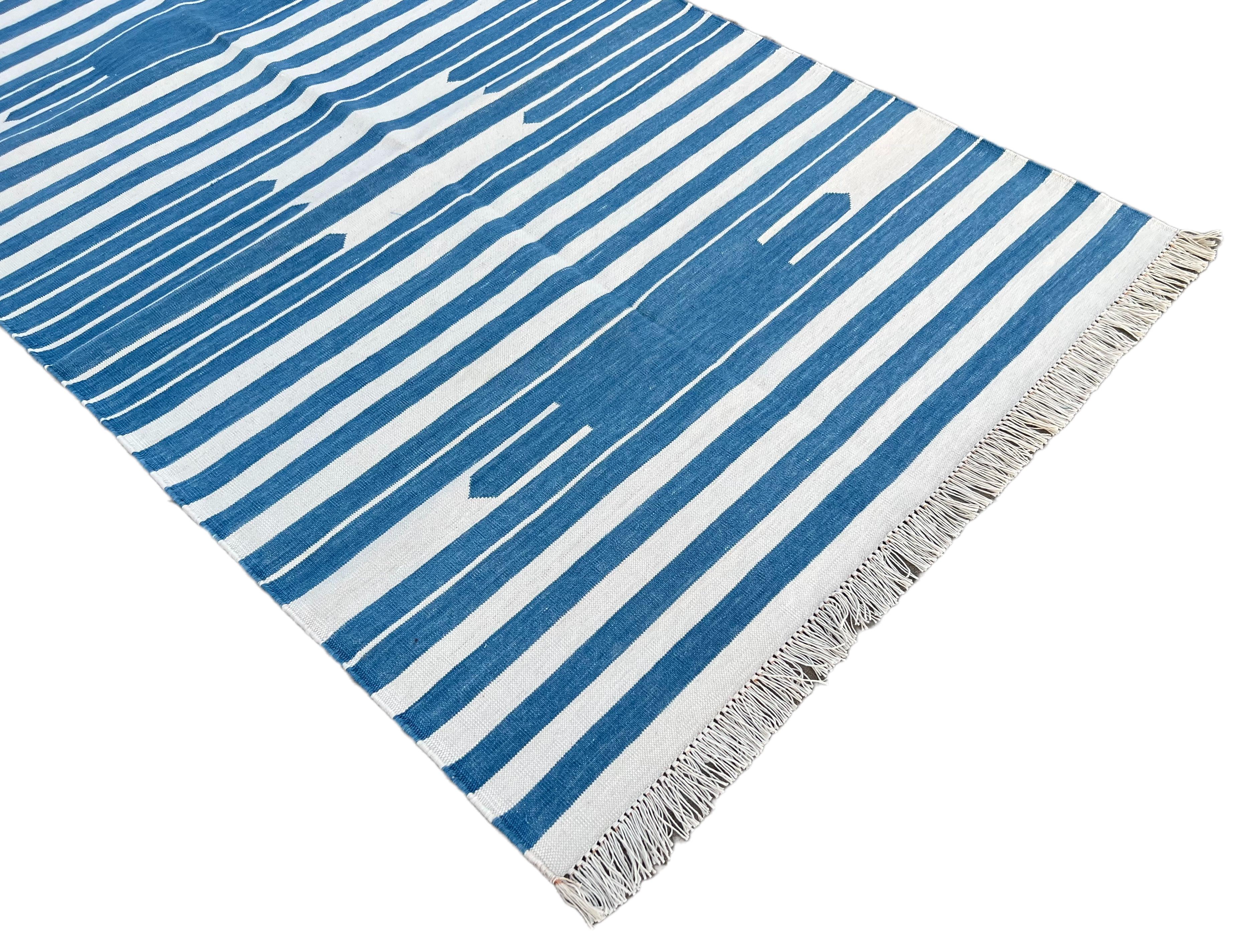 Mid-Century Modern Handmade Cotton Area Flat Weave Rug, 3'x5' Blue And White Striped Indian Dhurrie For Sale