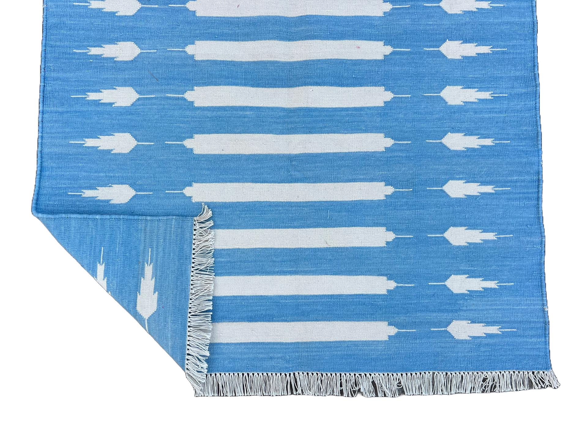 Handmade Cotton Area Flat Weave Rug, 3x5 Blue And White Striped Indian Dhurrie For Sale 3