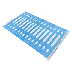 Tappeto a tessitura piatta in cotone fatto a mano, 3x5 a righe bianche e blu, indiano Dhurrie