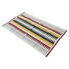 Tappeto a tessitura piatta in cotone fatto a mano, 3x5 Blu, rosso, crema Diamante indiano Dhurrie