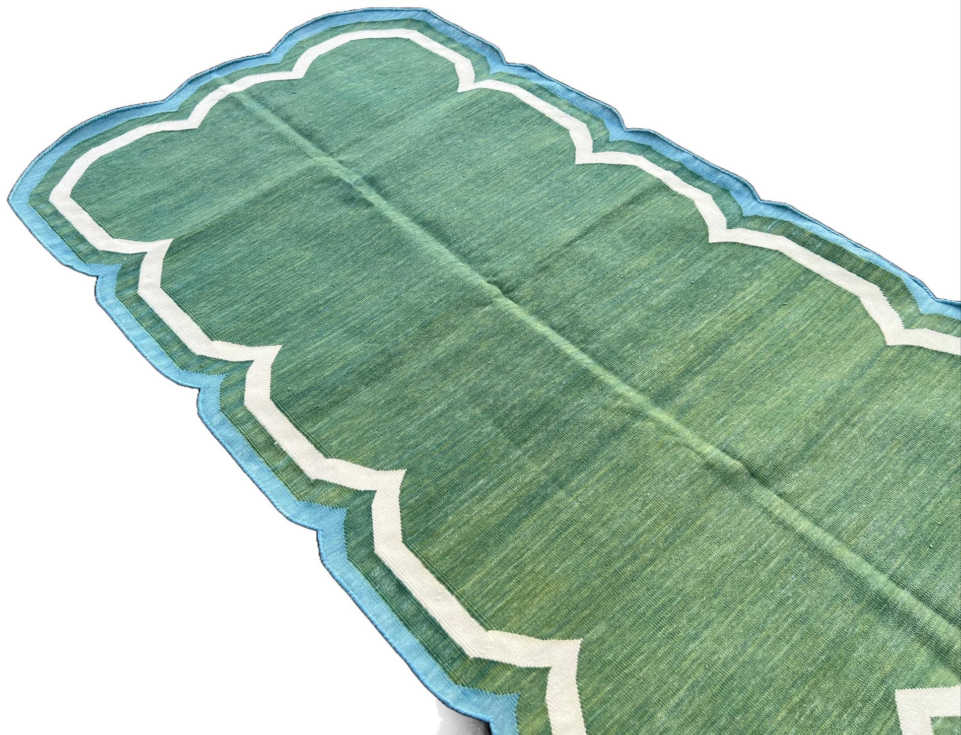 Hand-Woven Handmade Cotton Area Flat Weave Rug, 3x5 Green And Blue Scalloped Kilim Dhurrie For Sale