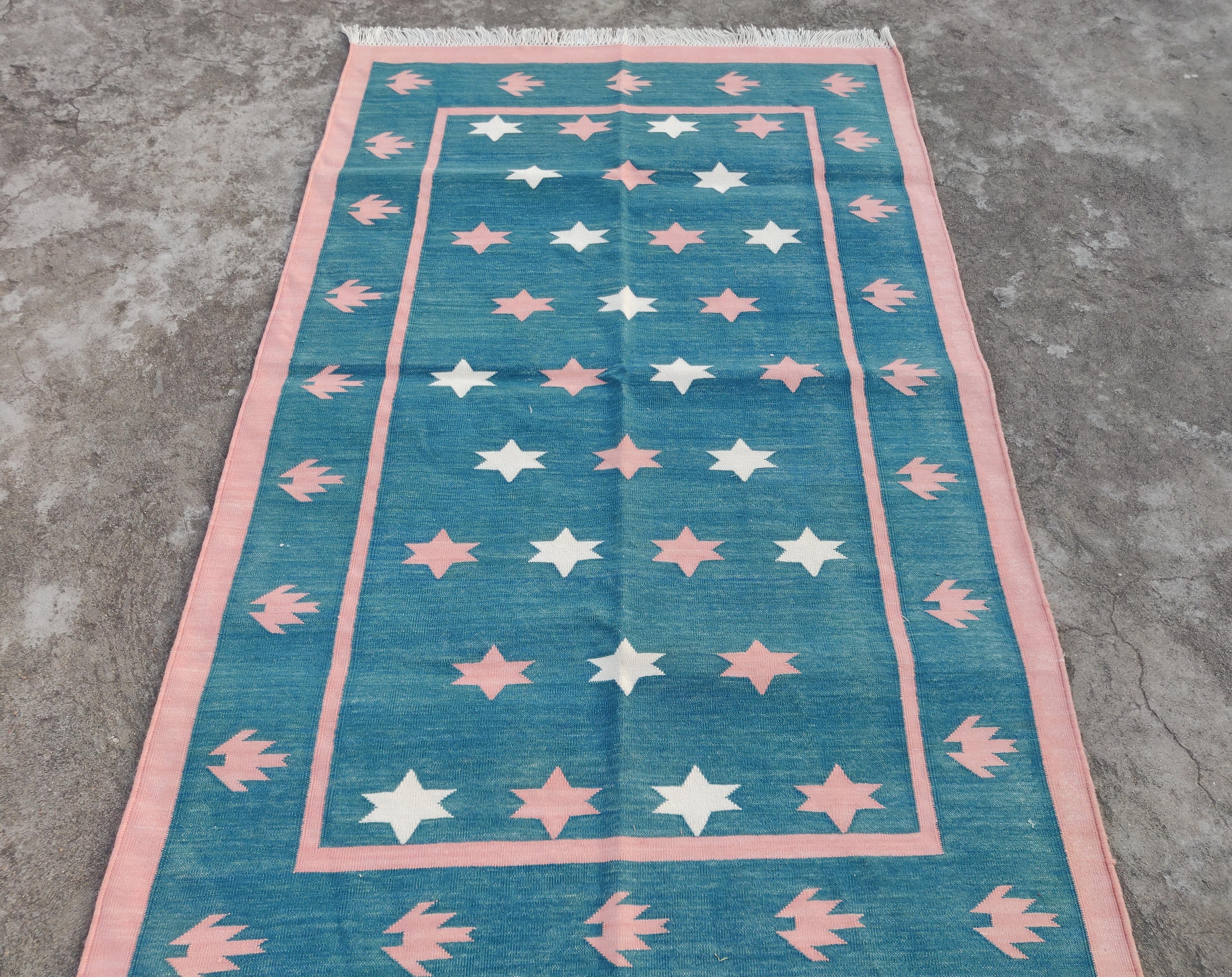 Handmade Cotton Area Flat Weave Rug, 3x5 Green And Coral Star Indian Dhurrie Rug For Sale 3
