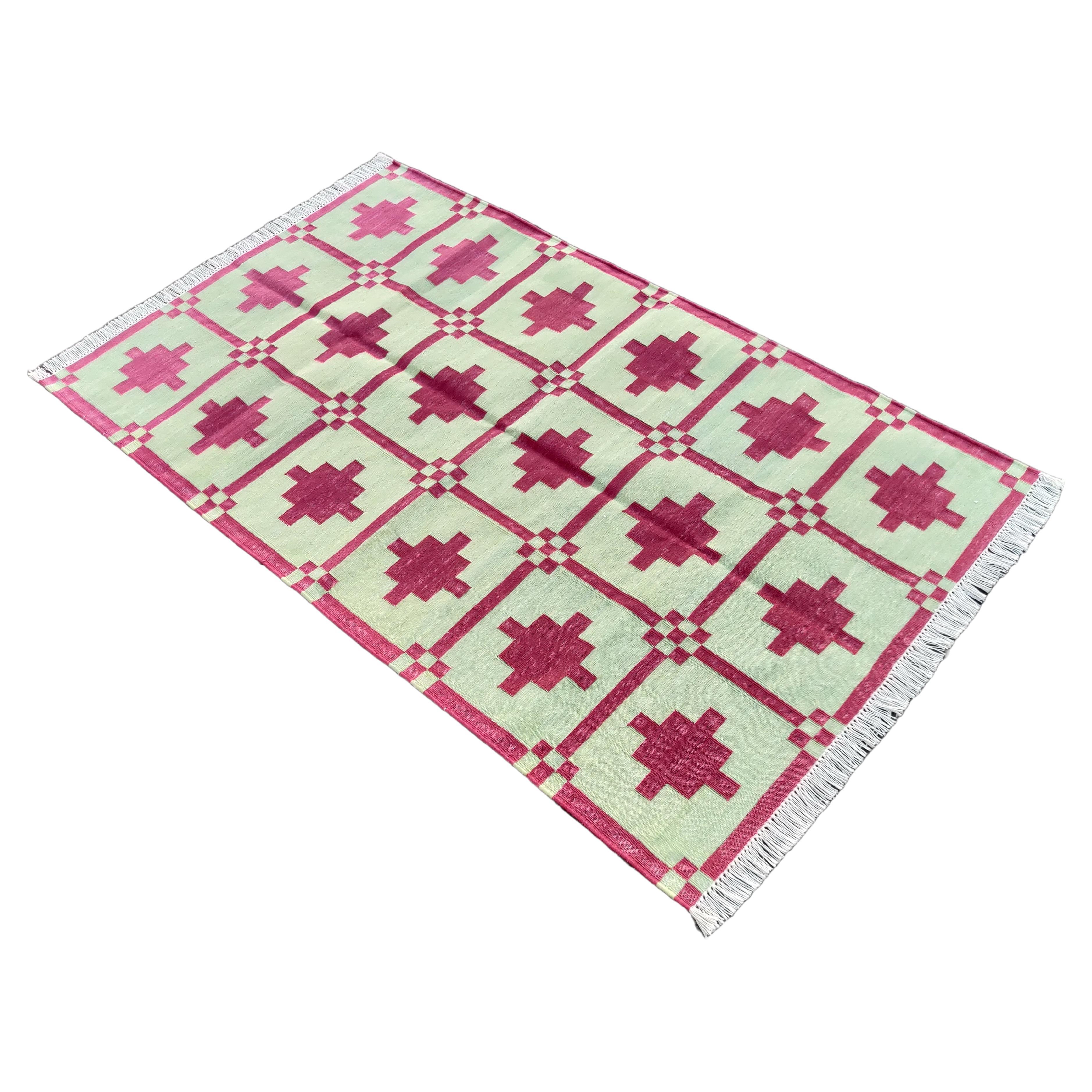 Handmade Cotton Area Flat Weave Rug, 3x5 Green And Pink Star Indian Dhurrie Rug For Sale