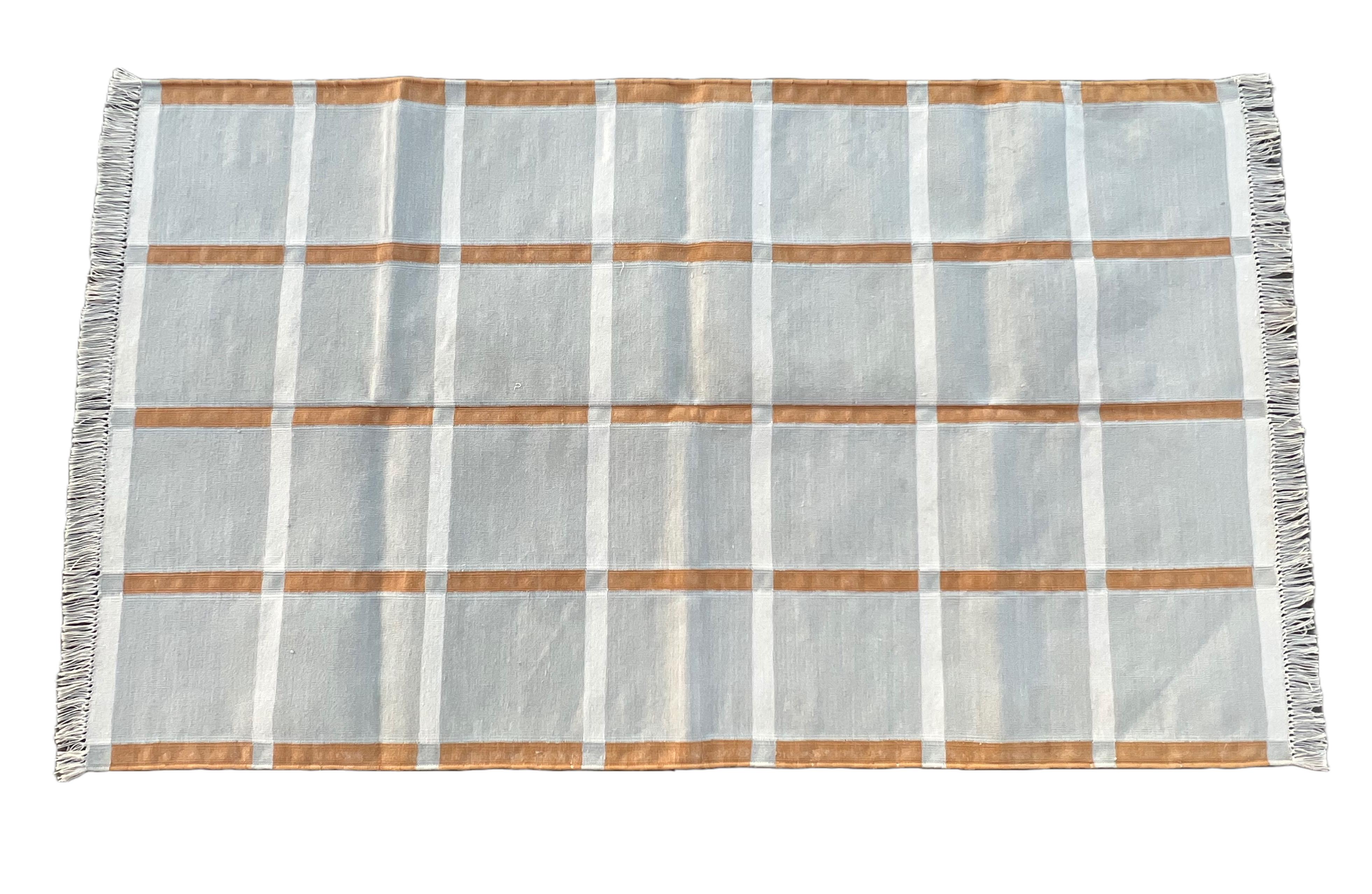 Alfombra de Algodón Hecha a Mano, 3x5 Cuadros Grises y Naranjas Dhurrie India en venta 3