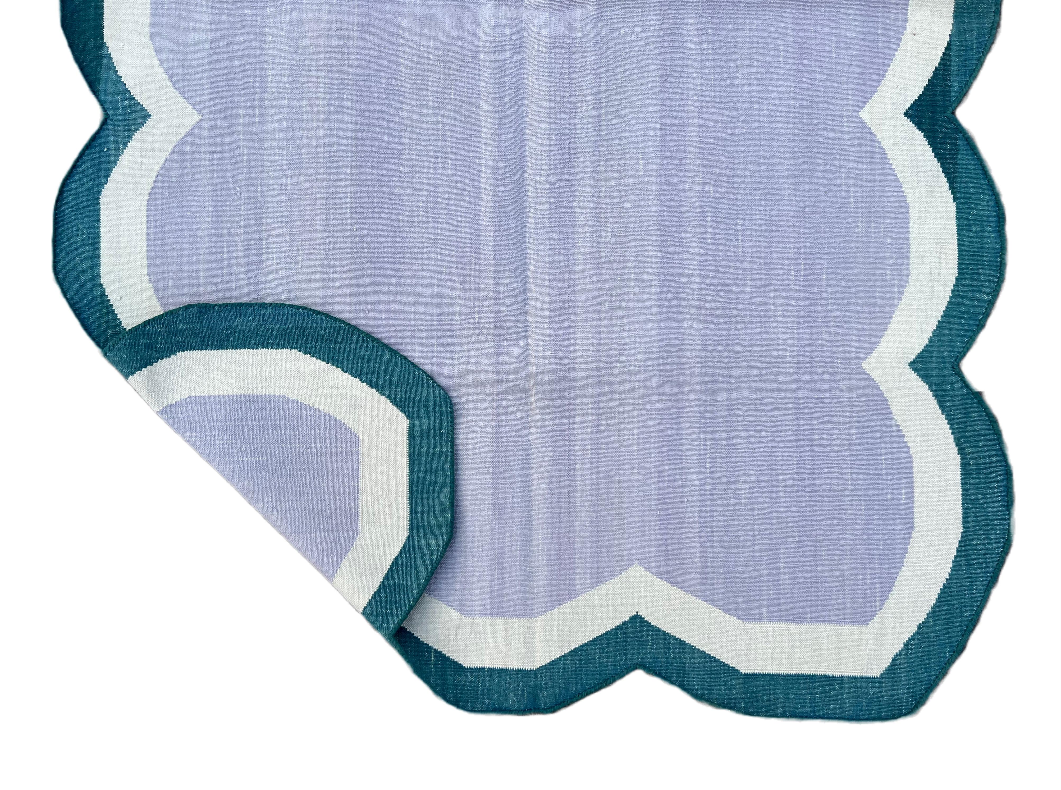 Handmade Cotton Area Flat Weave Rug, 3x5 Lavender And Blue Scallop Kilim Dhurrie In New Condition For Sale In Jaipur, IN