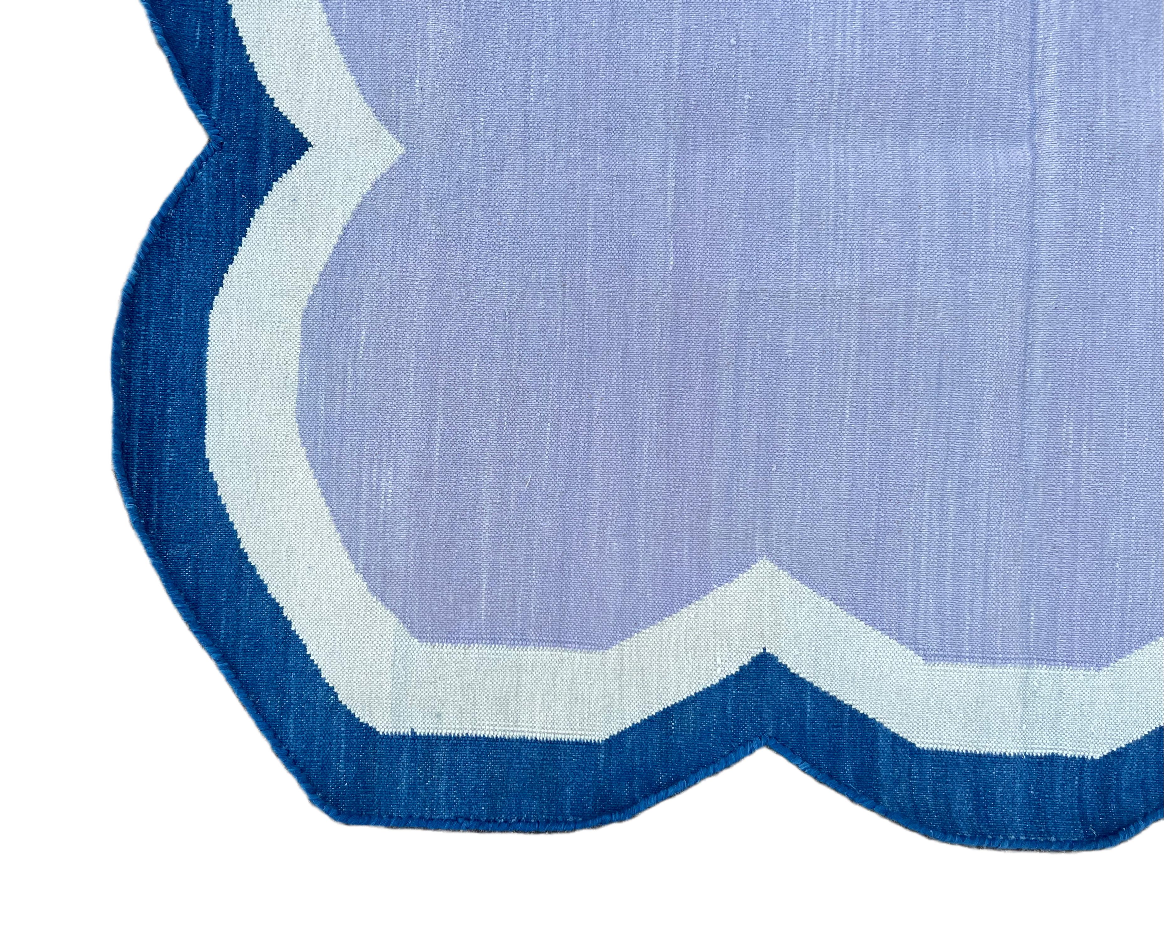 Handgefertigter Flachgewebe-Teppich aus Baumwolle, 3x5 Lavendel und blauer Jakobsmuschel-Kelim Dhurrie (21. Jahrhundert und zeitgenössisch) im Angebot