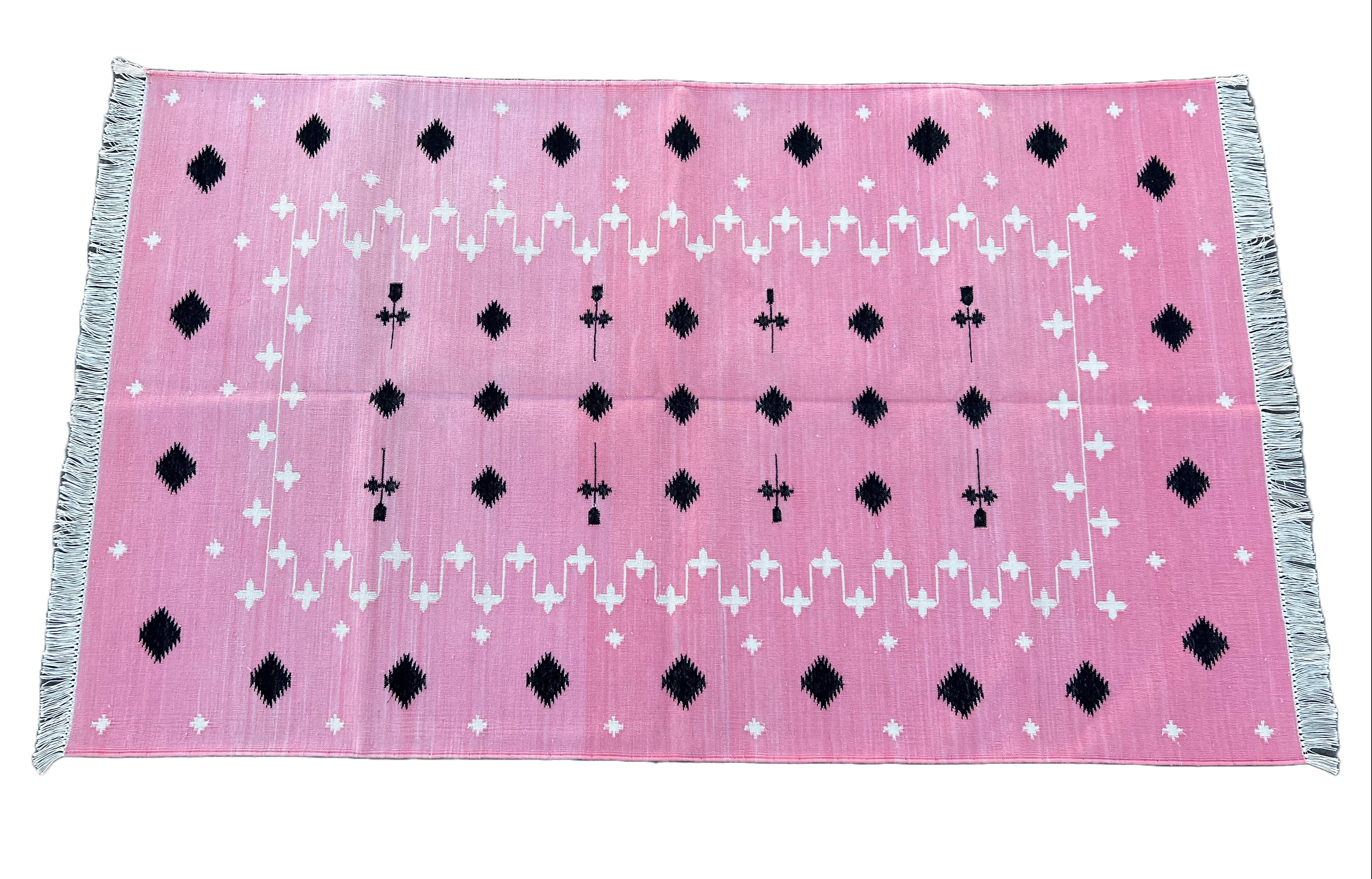 Handmade Cotton Area Flat Weave Rug, 3x5 Pink And Black Shooting Star Indian Rug For Sale 3