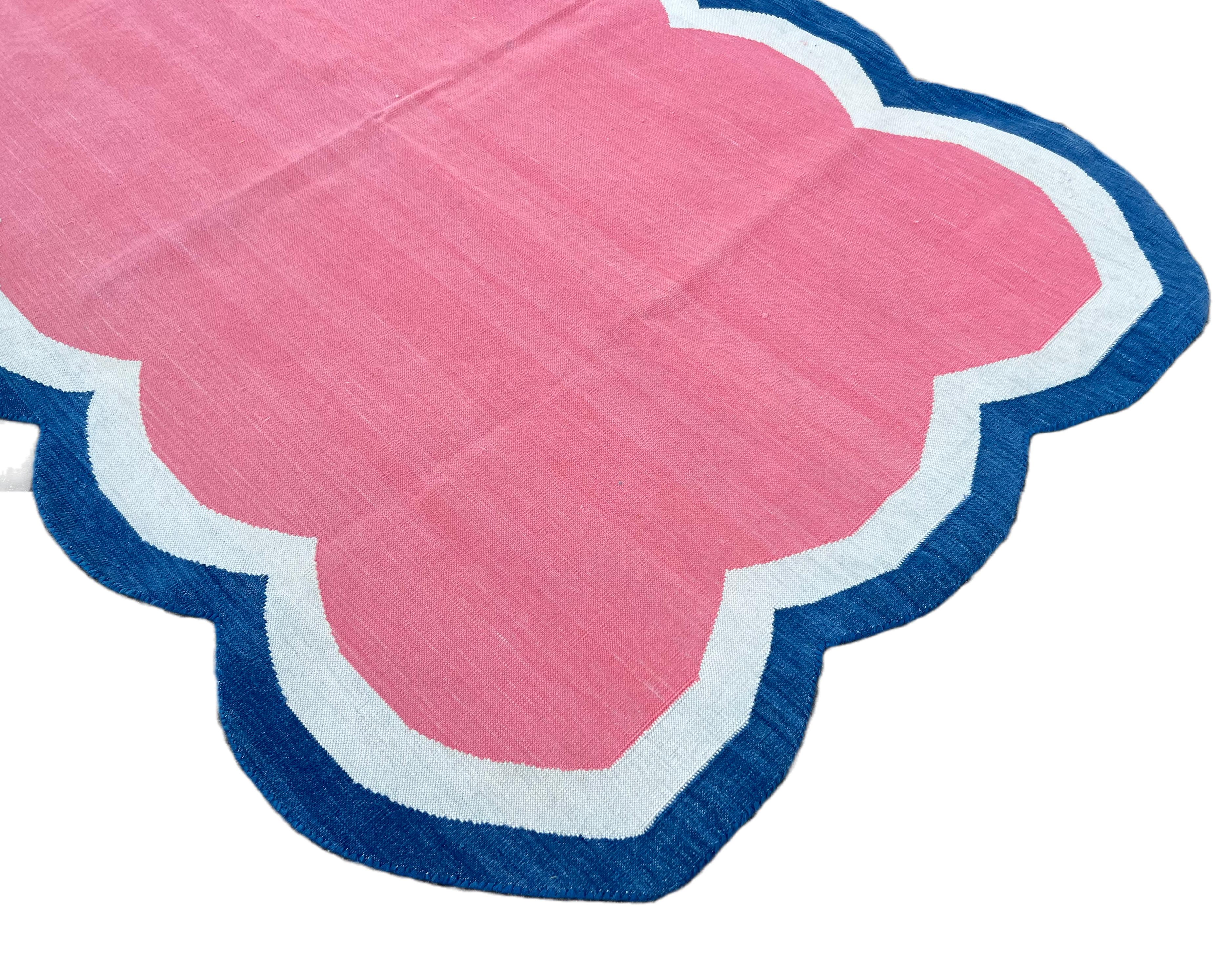 Indian Handmade Cotton Area Flat Weave Rug, 3x5 Pink And Blue Scalloped Kilim Dhurrie For Sale
