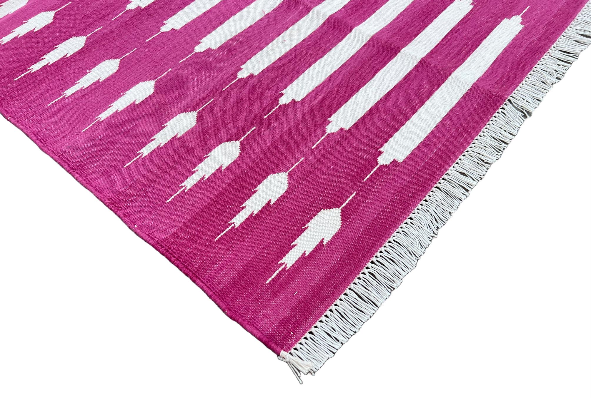 Mid-Century Modern Handmade Cotton Area Flat Weave Rug, 3x5 Pink And White Striped Indian Dhurrie For Sale