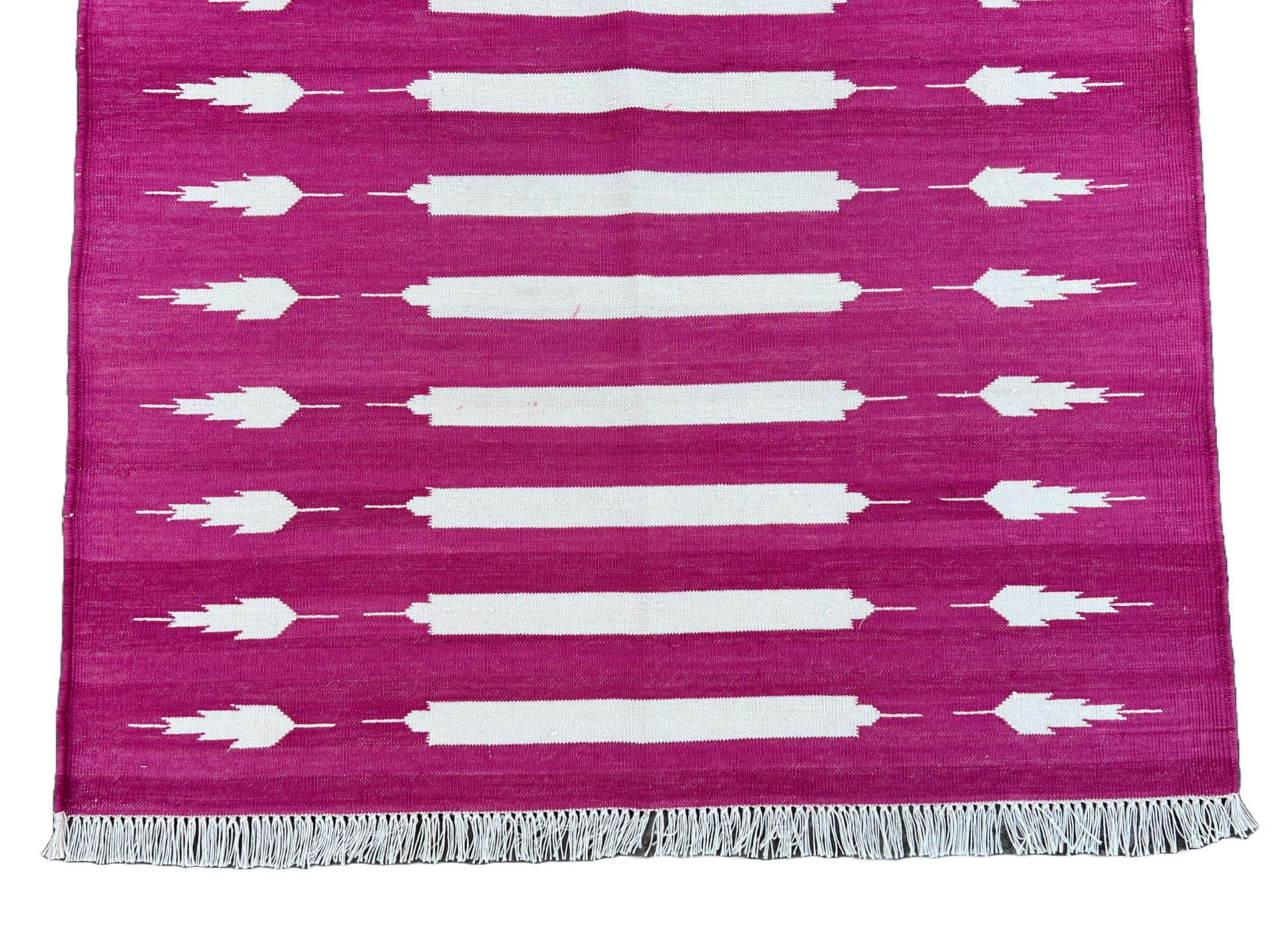 Handmade Cotton Area Flat Weave Rug, 3x5 Pink And White Striped Indian Dhurrie For Sale 2
