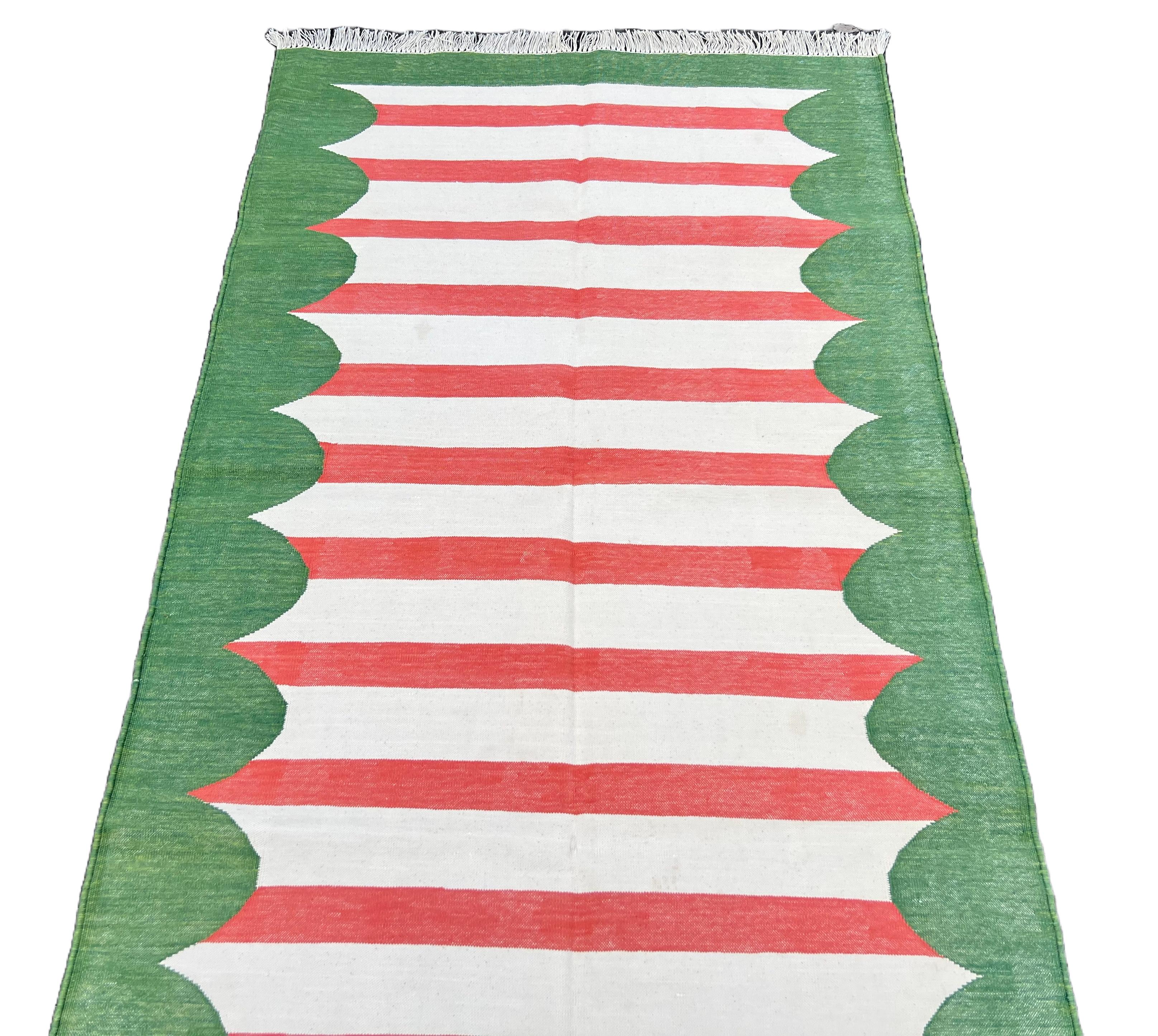 Handmade Cotton Area Flat Weave Rug, 3x5 Red And Green Striped Indian Dhurrie In New Condition For Sale In Jaipur, IN