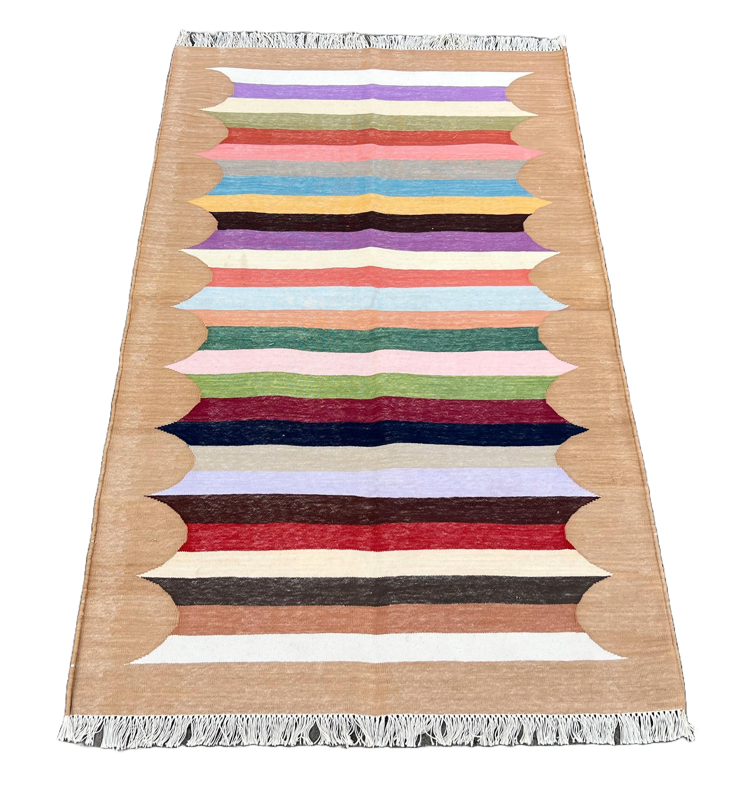 Contemporary Handmade Cotton Area Flat Weave Rug, 3x5 Tan, White, Red Striped Indian Dhurrie