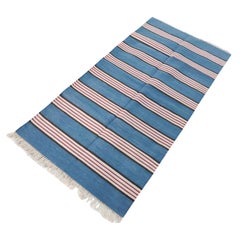 Handgefertigter Flachgewebe-Teppich aus Baumwolle, 3x6 Blau und Rosa gestreifter indischer Dhurrie