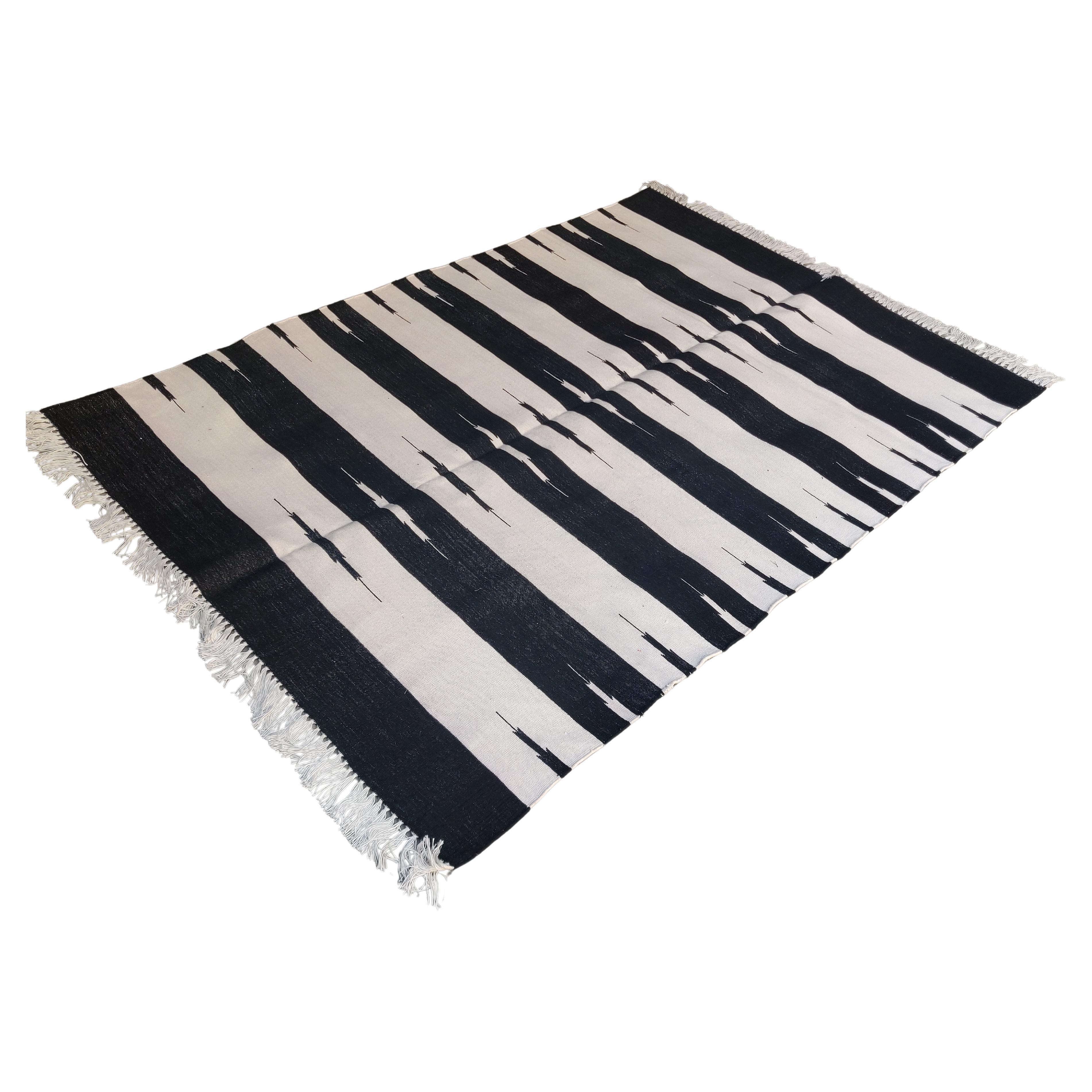 Handmade Cotton Area Flat Weave Rug, 4x6 Black And White Striped Indian Dhurrie For Sale