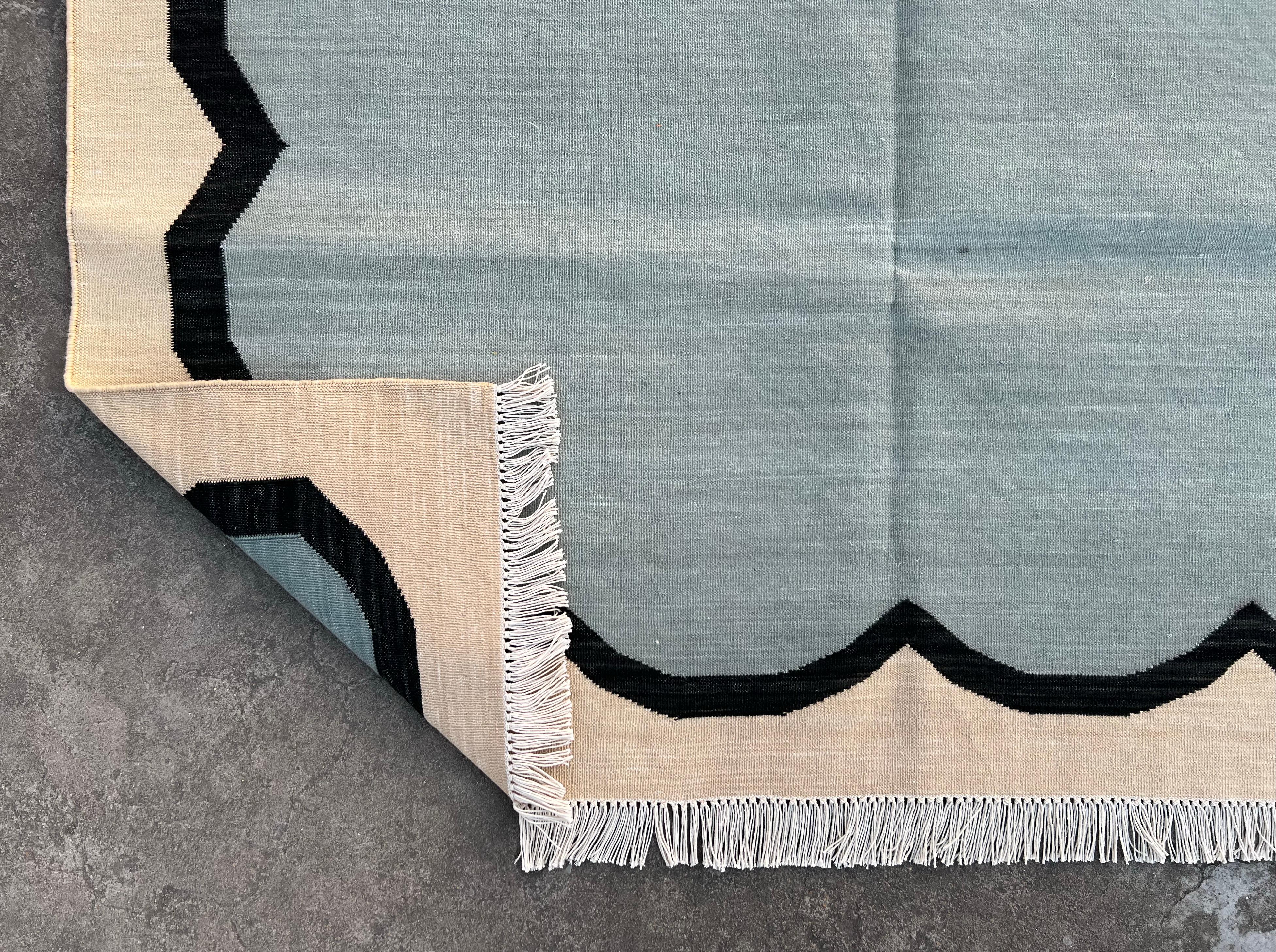 Handgemachte Baumwolle Bereich Flachgewebe Teppich, 4x6 Blau und Creme Jakobsmuschel gestreift Dhurrie im Angebot 2