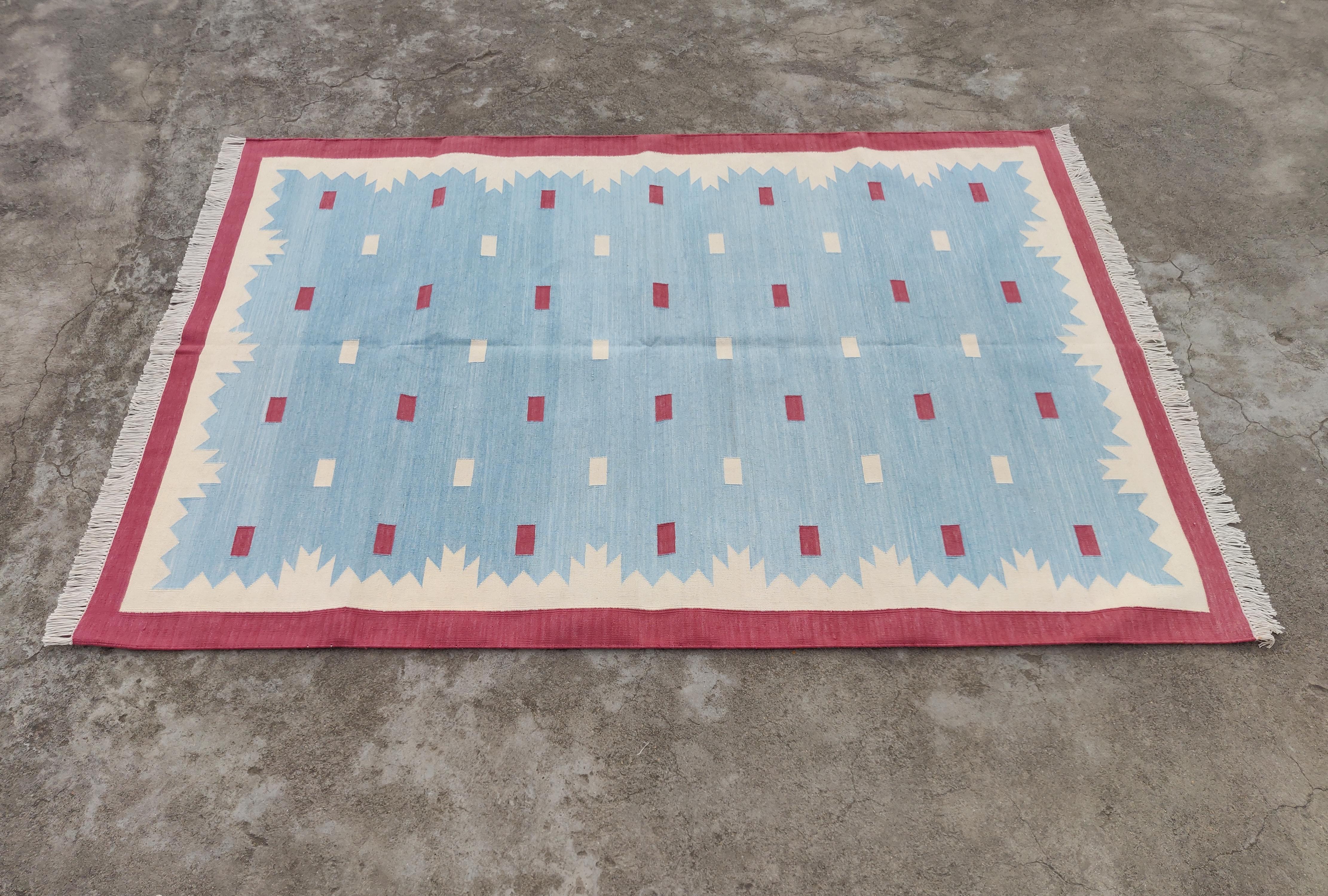 Handmade Cotton Area Flat Weave Rug, 4x6 Blue And Pink Geometric Indian Dhurrie For Sale 4