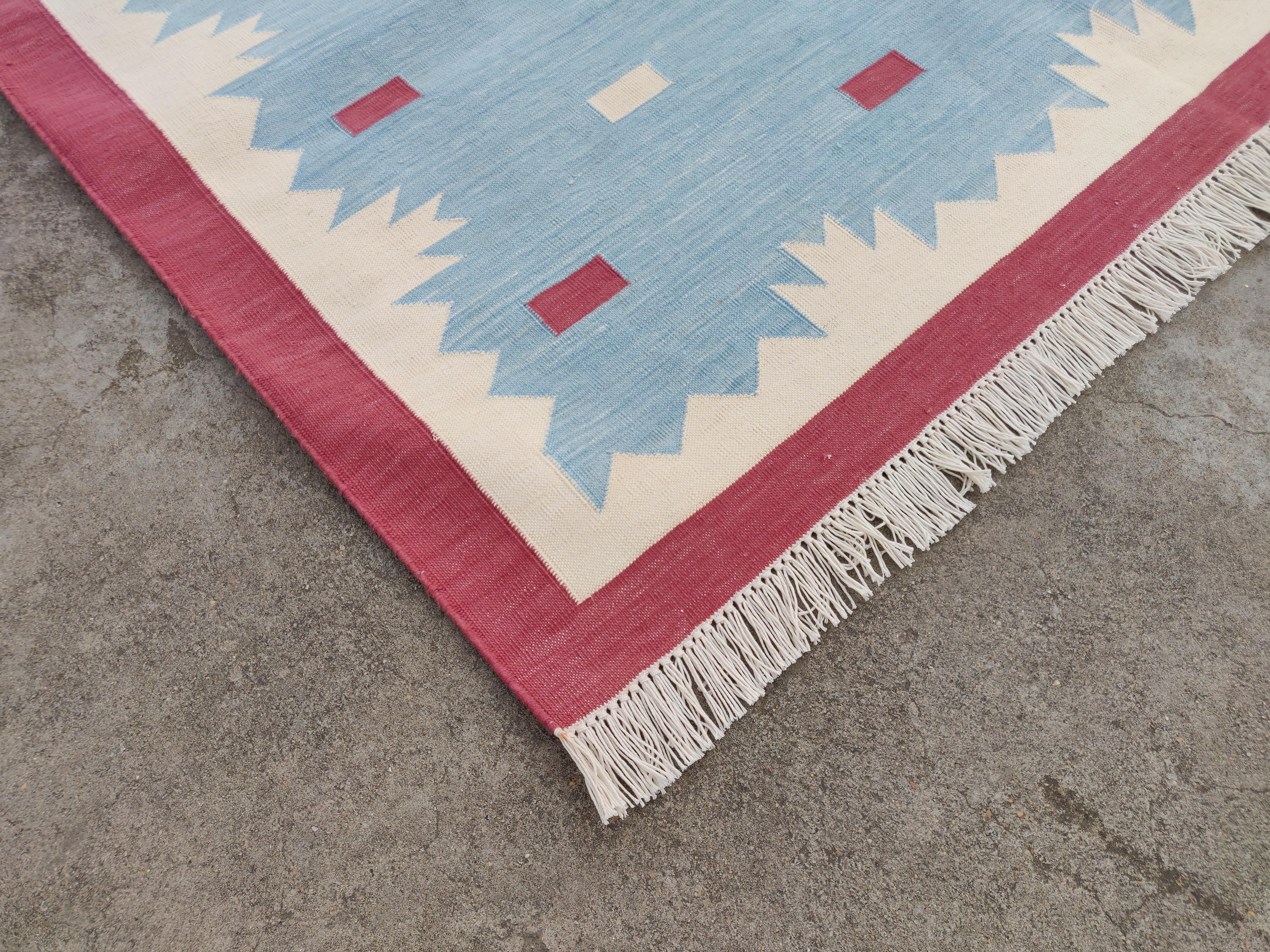 Mid-Century Modern Handmade Cotton Area Flat Weave Rug, 4x6 Blue And Pink Geometric Indian Dhurrie For Sale