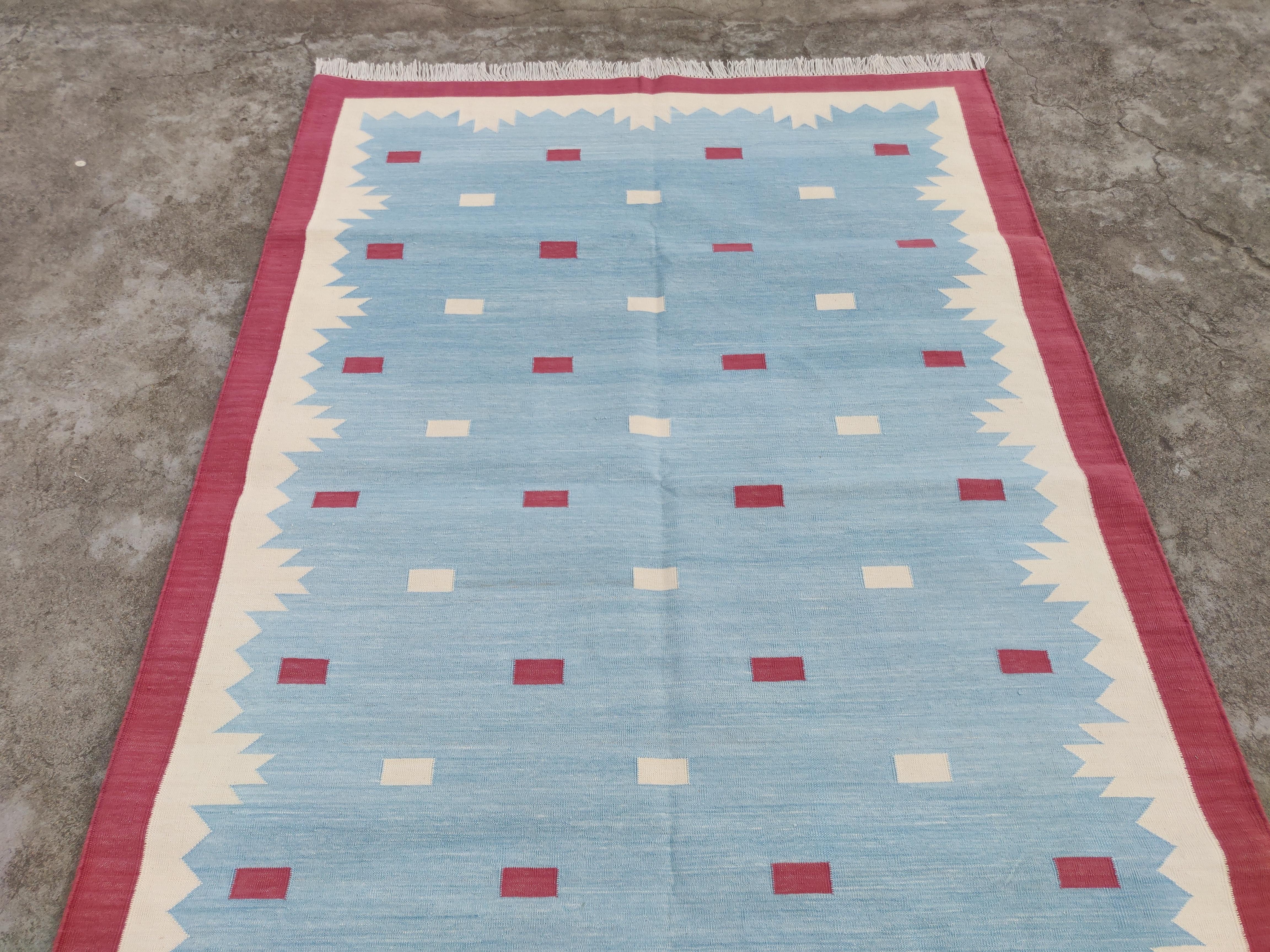 Contemporary Handmade Cotton Area Flat Weave Rug, 4x6 Blue And Pink Geometric Indian Dhurrie For Sale