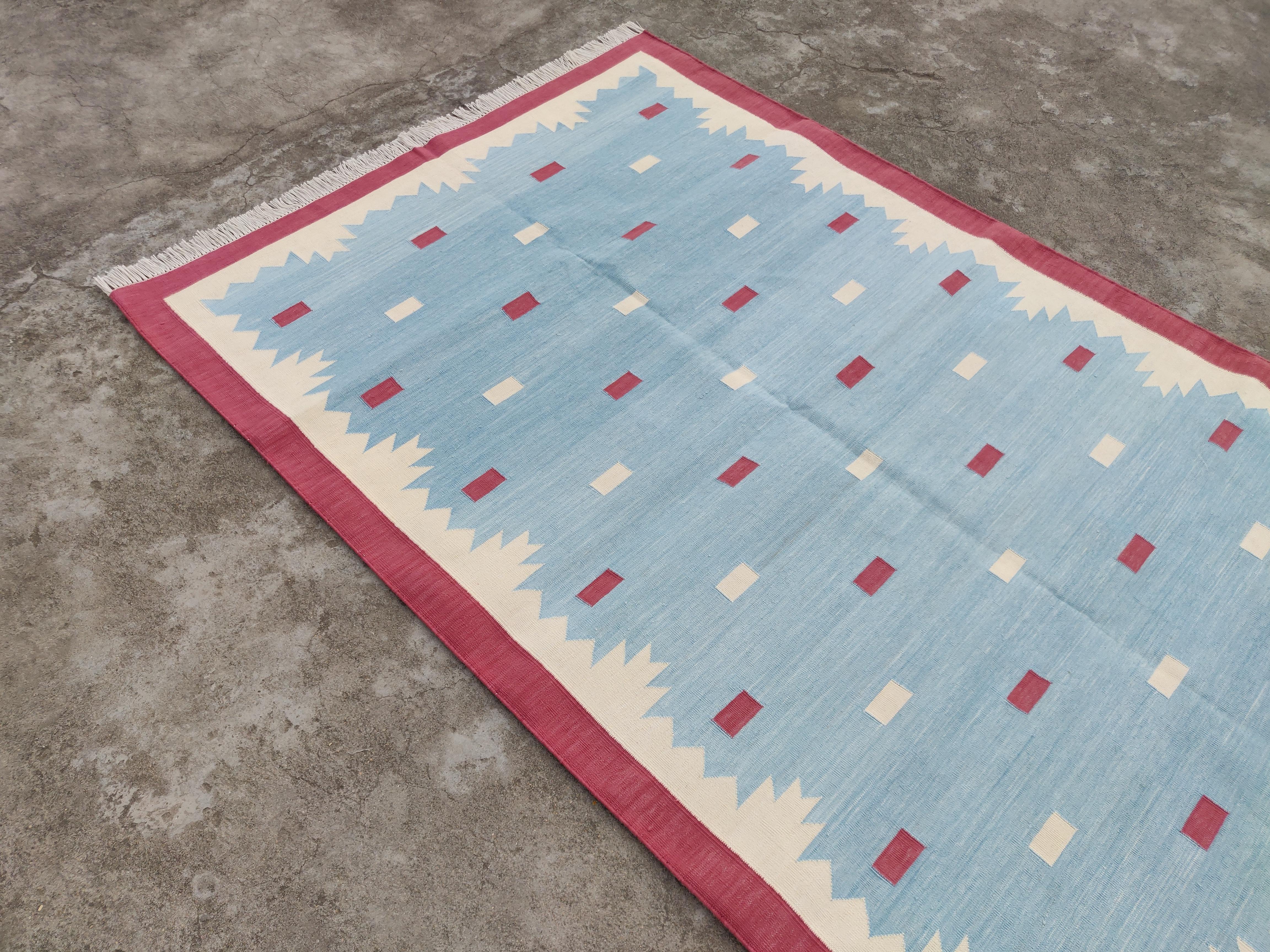 Handmade Cotton Area Flat Weave Rug, 4x6 Blue And Pink Geometric Indian Dhurrie For Sale 1