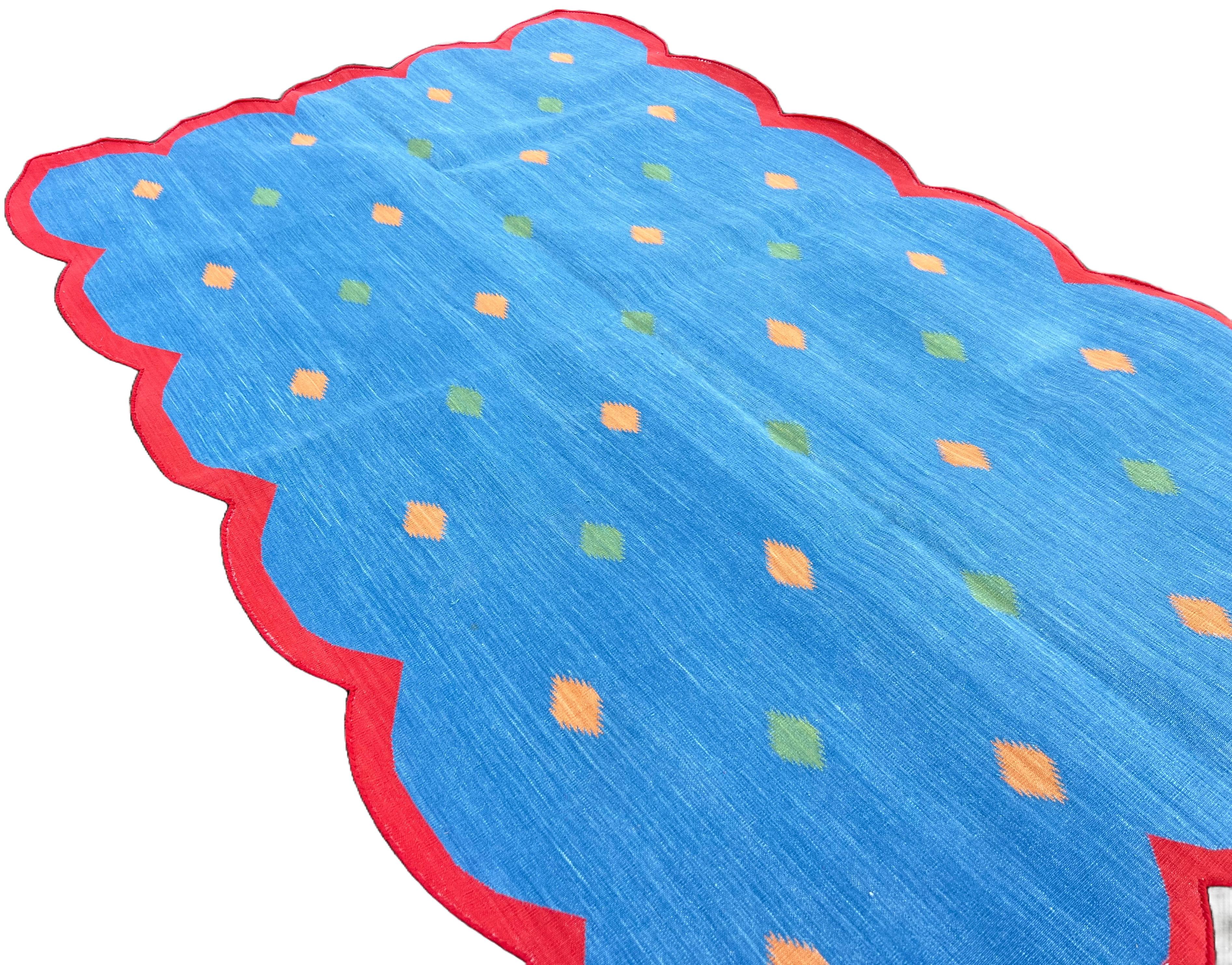 Hand-Woven Handmade Cotton Area Flat Weave Rug, 4x6 Blue And Red Diamond Scalloped Dhurrie For Sale
