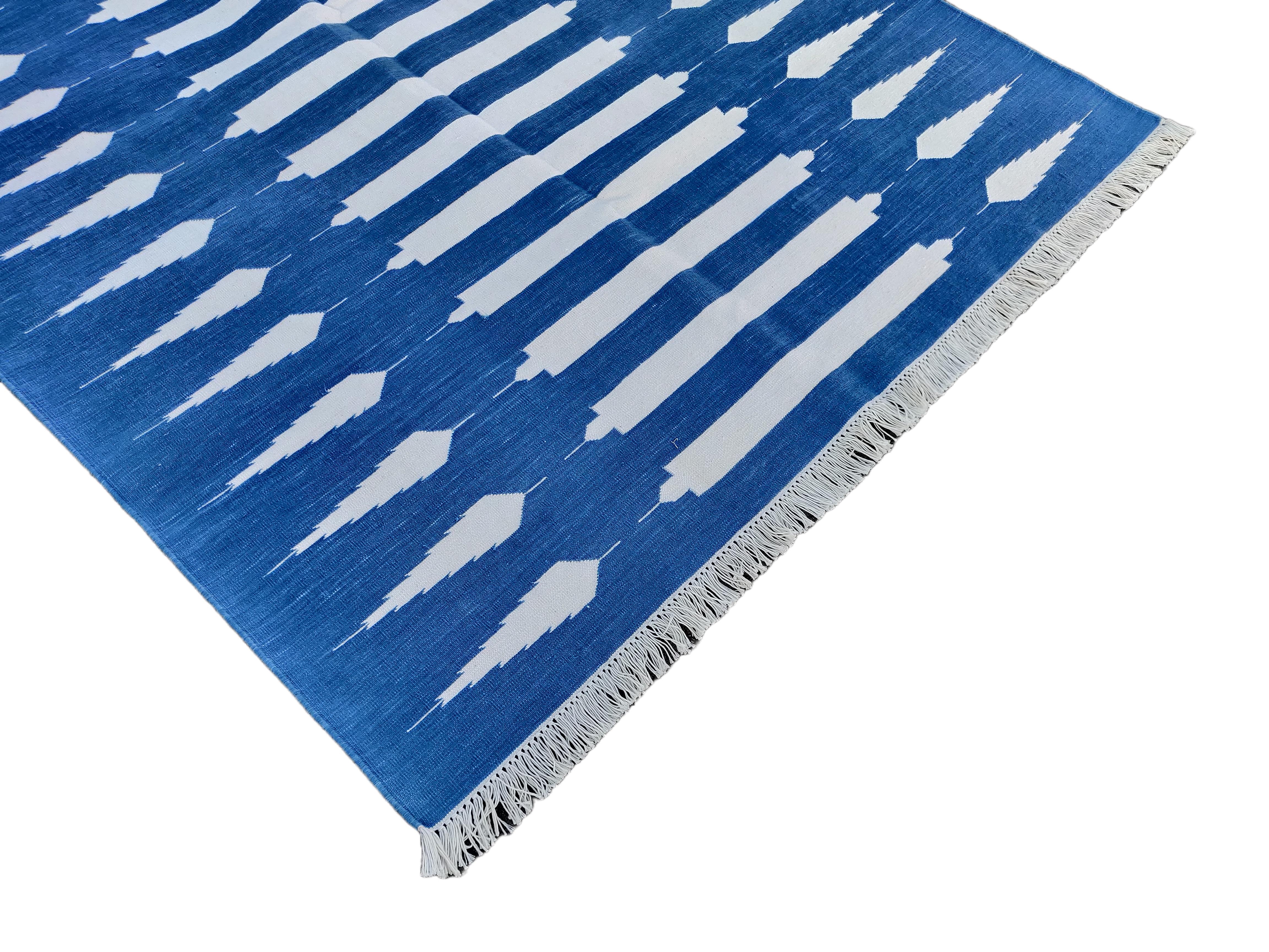 Mid-Century Modern Handmade Cotton Area Flat Weave Rug, 4x6 Blue And White Striped Indian Dhurrie For Sale