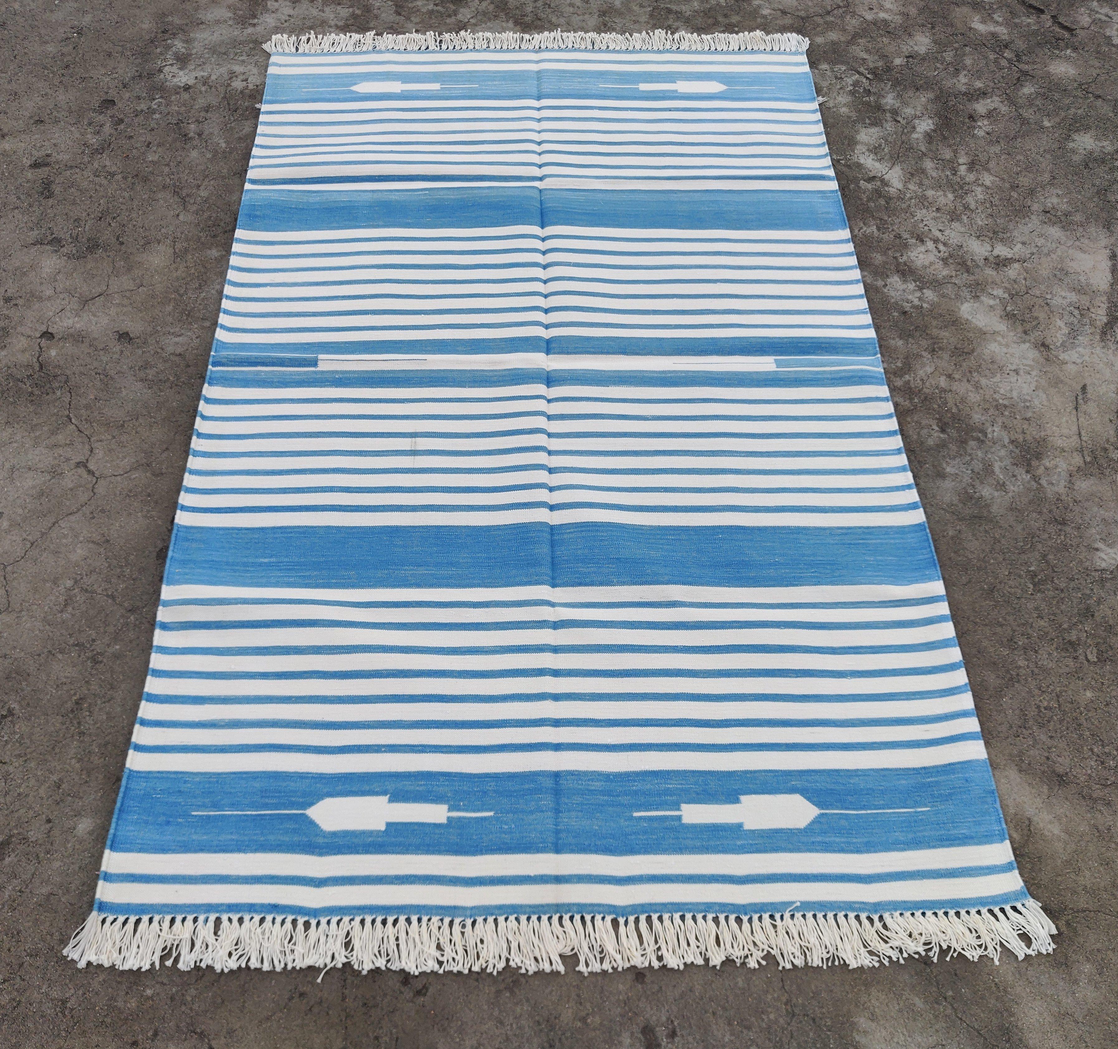 Hand-Woven Handmade Cotton Area Flat Weave Rug, 4x6 Blue And White Striped Indian Dhurrie For Sale