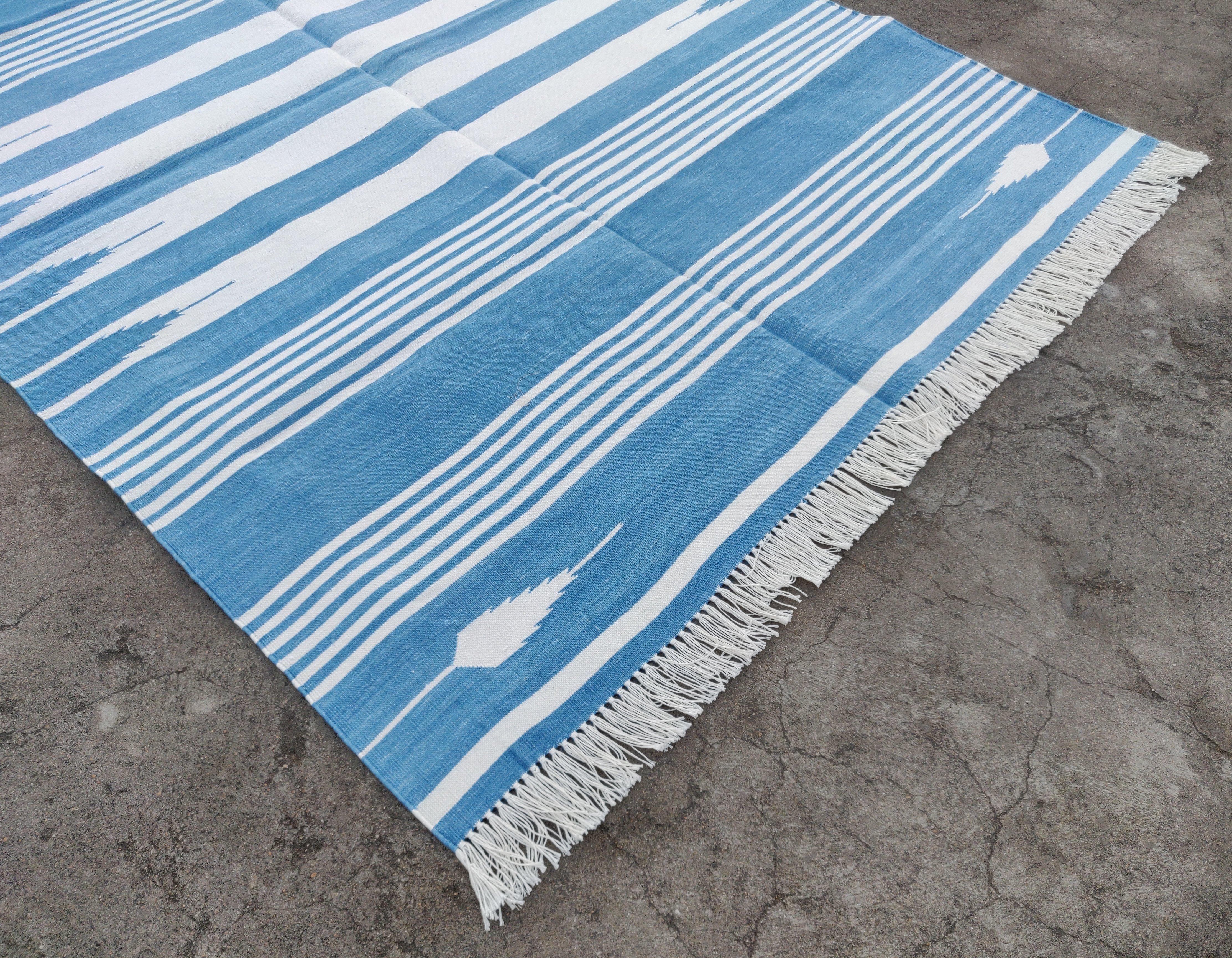 Hand-Woven Handmade Cotton Area Flat Weave Rug, 4x6 Blue And White Striped Indian Dhurrie For Sale