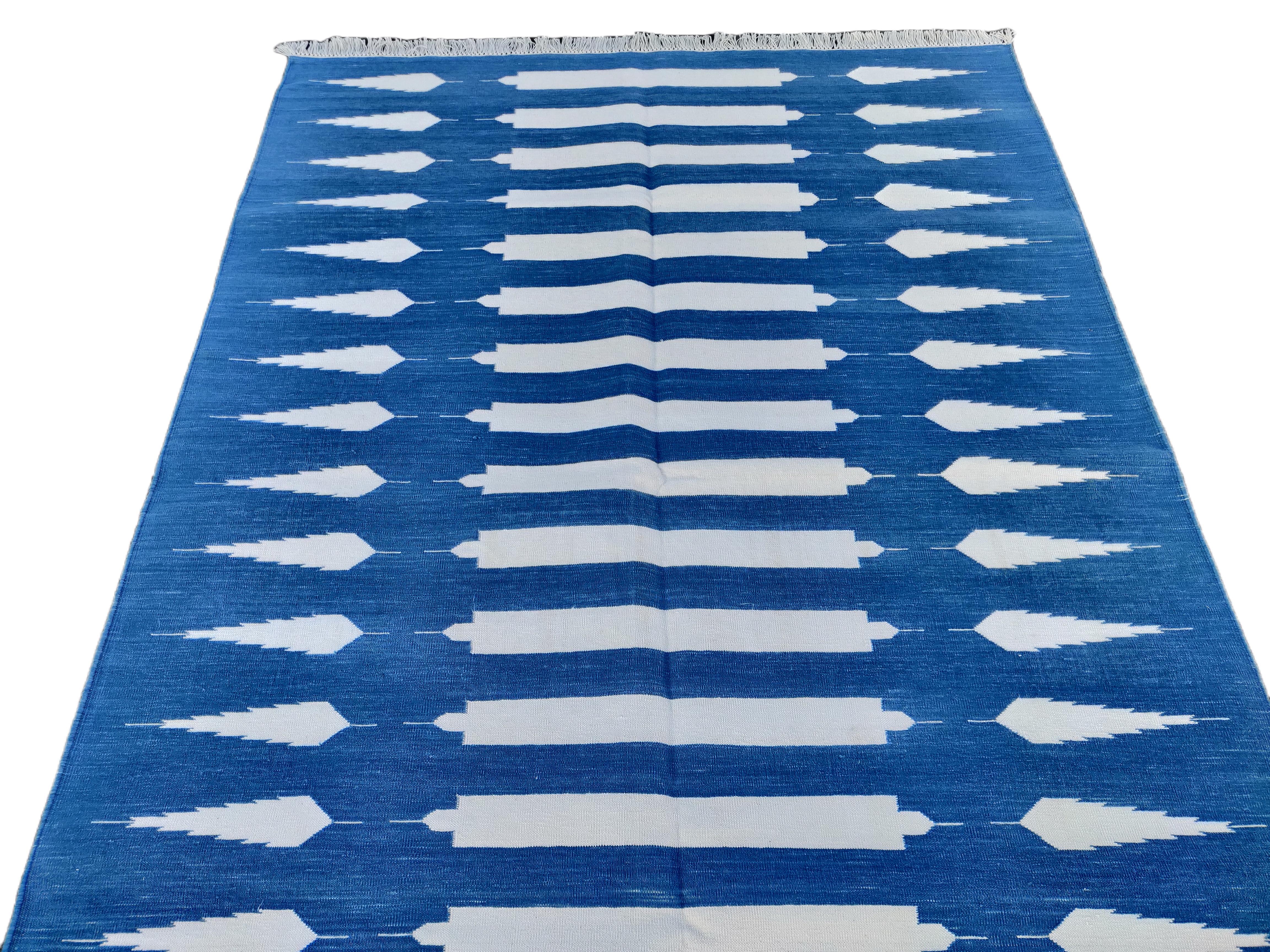 Contemporary Handmade Cotton Area Flat Weave Rug, 4x6 Blue And White Striped Indian Dhurrie For Sale