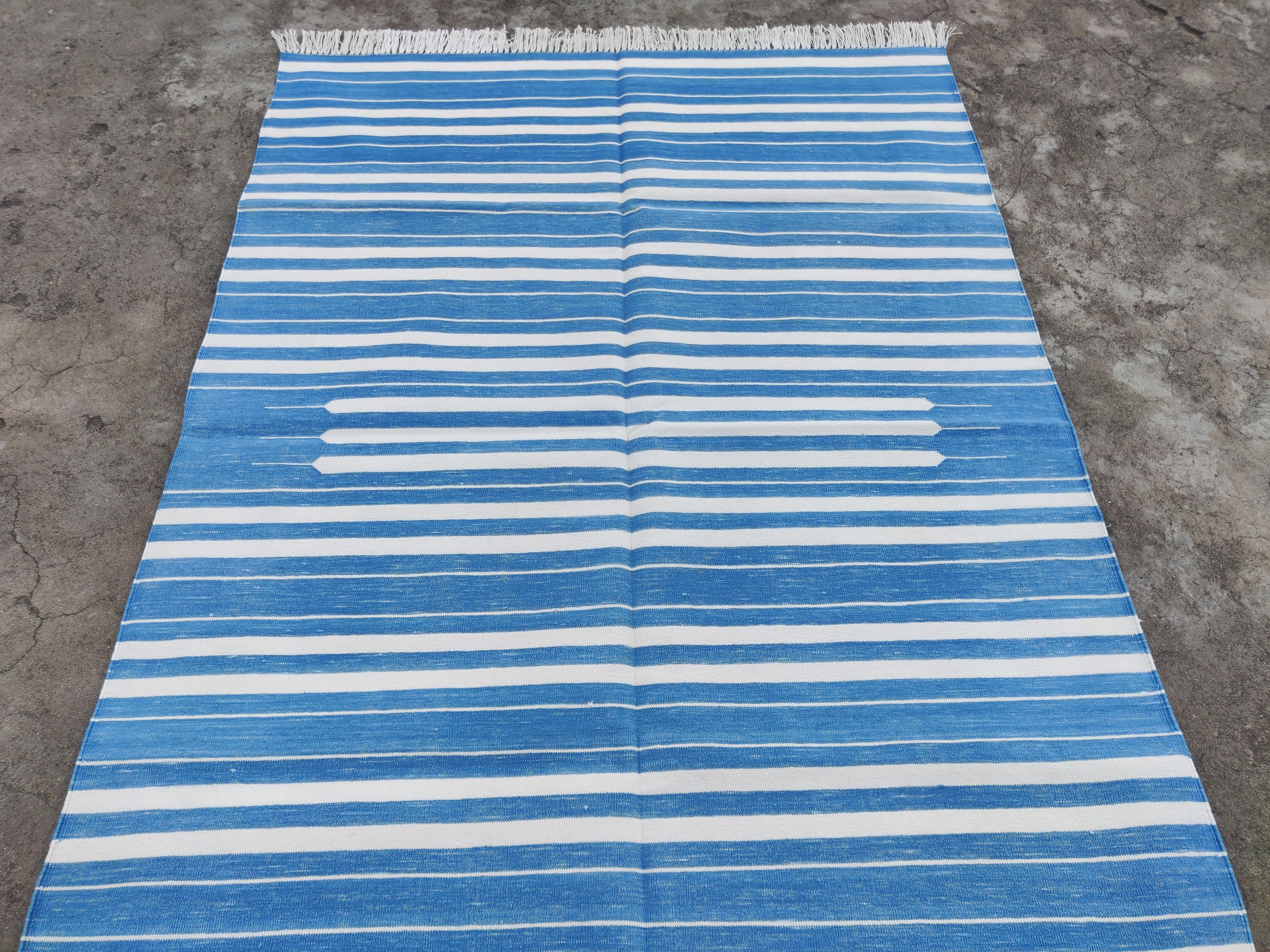 Contemporary Handmade Cotton Area Flat Weave Rug, 4x6 Blue And White Striped Indian Dhurrie For Sale