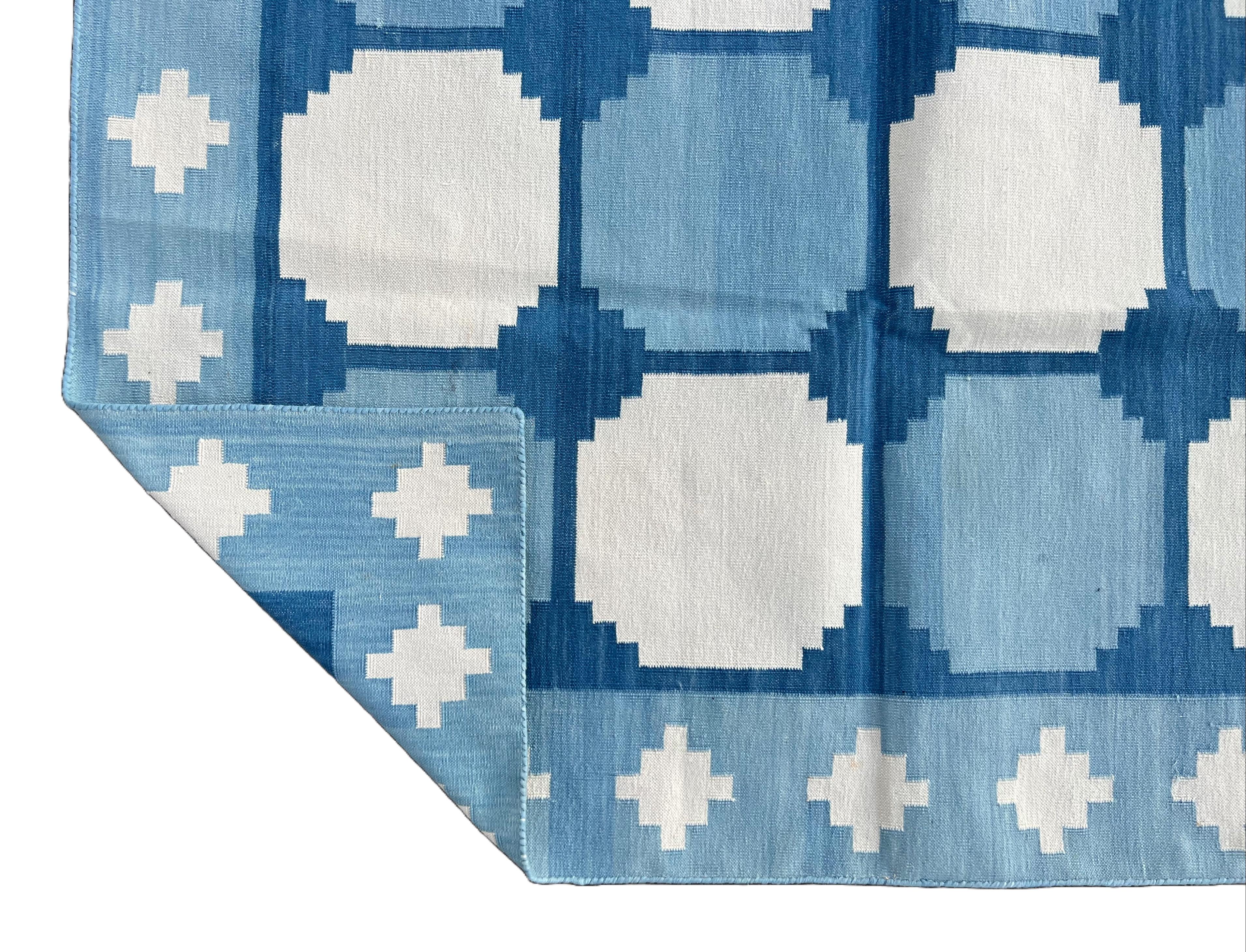 Handmade Cotton Area Flat Weave Rug, 4x6 Blue And White Tile Indian Dhurrie Rug For Sale 2
