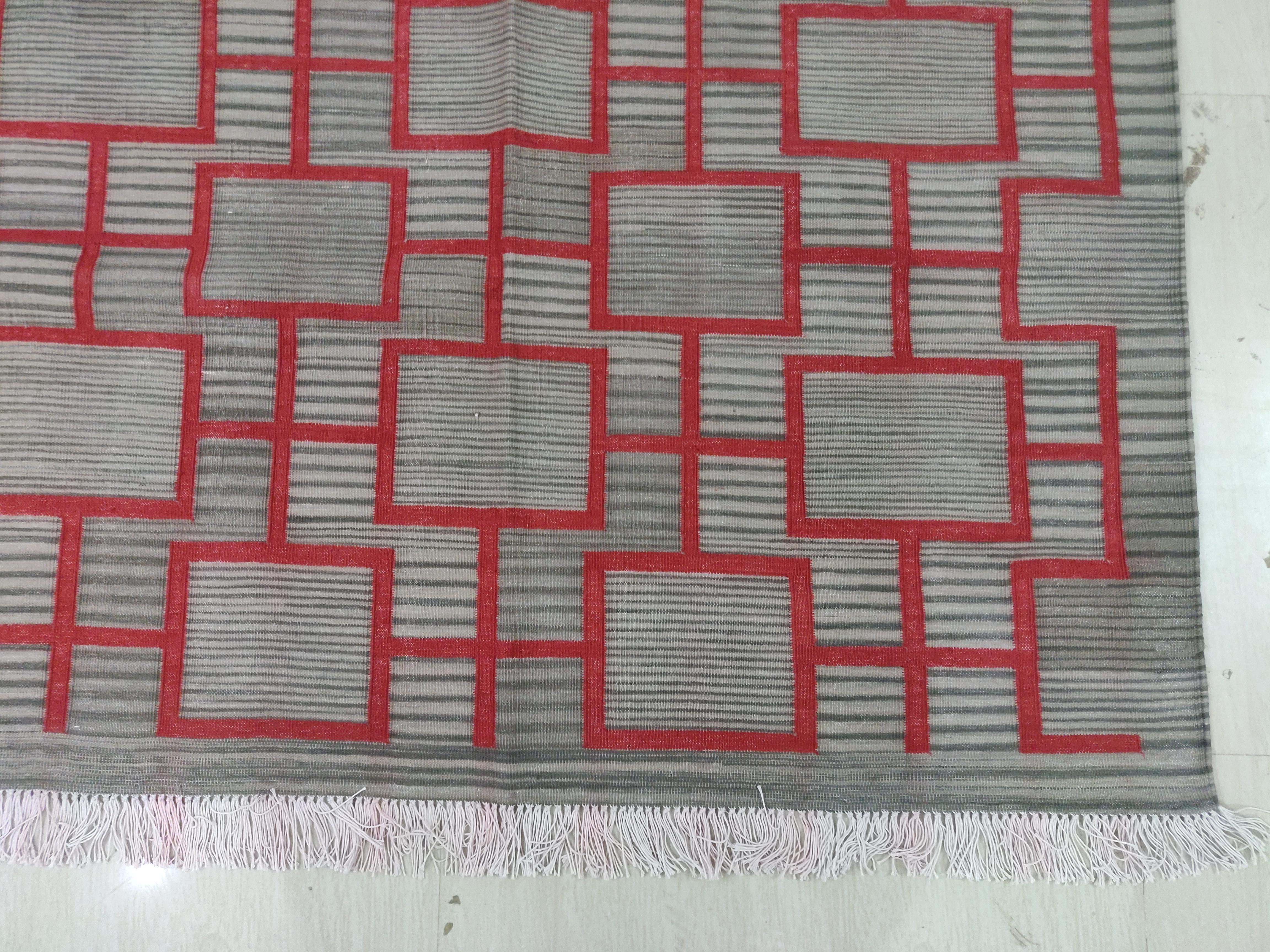 Hand-Woven Handmade Cotton Area Flat Weave Rug, 4x6 Brown And Red Geometric Indian Dhurrie For Sale