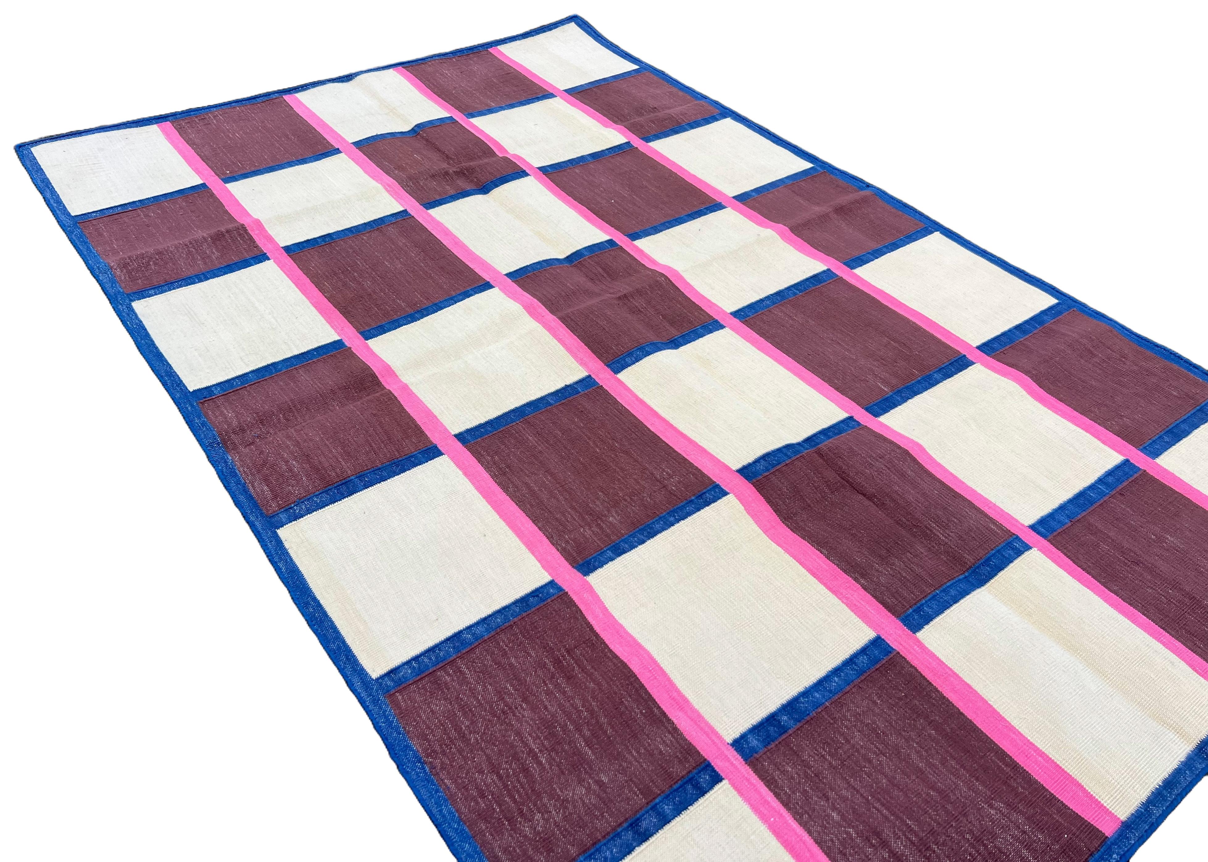 Handmade Cotton Area Flat Weave Rug, 4x6 Brown, Cream, Pink Check Indian Dhurrie In New Condition For Sale In Jaipur, IN