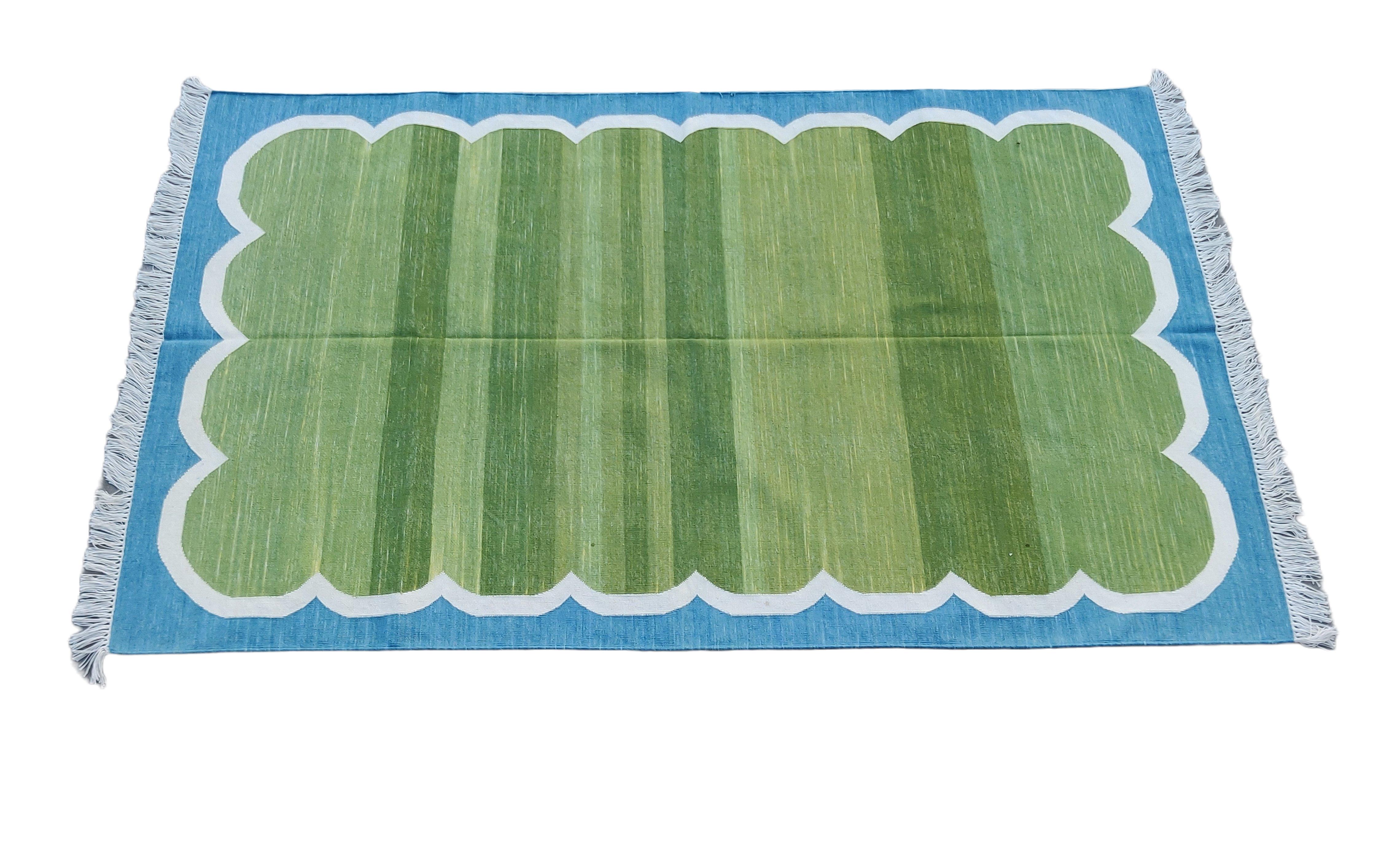 Mid-Century Modern Handmade Cotton Area Flat Weave Rug, 4x6 Green And Blue Scalloped Indian Dhurrie For Sale