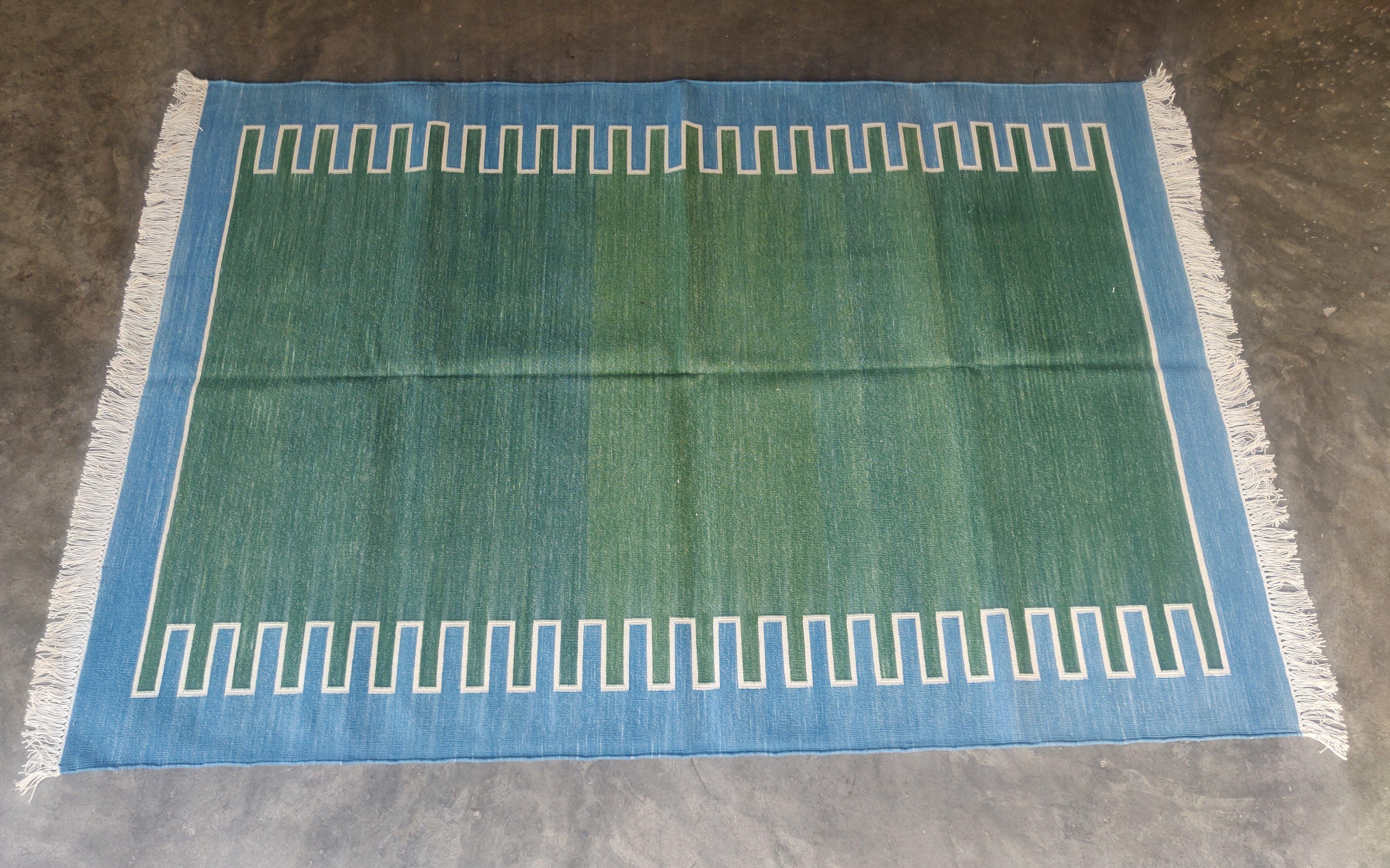 Handmade Cotton Area Flat Weave Rug, 4x6 Green And Blue Zig Zag Striped Dhurrie In New Condition For Sale In Jaipur, IN