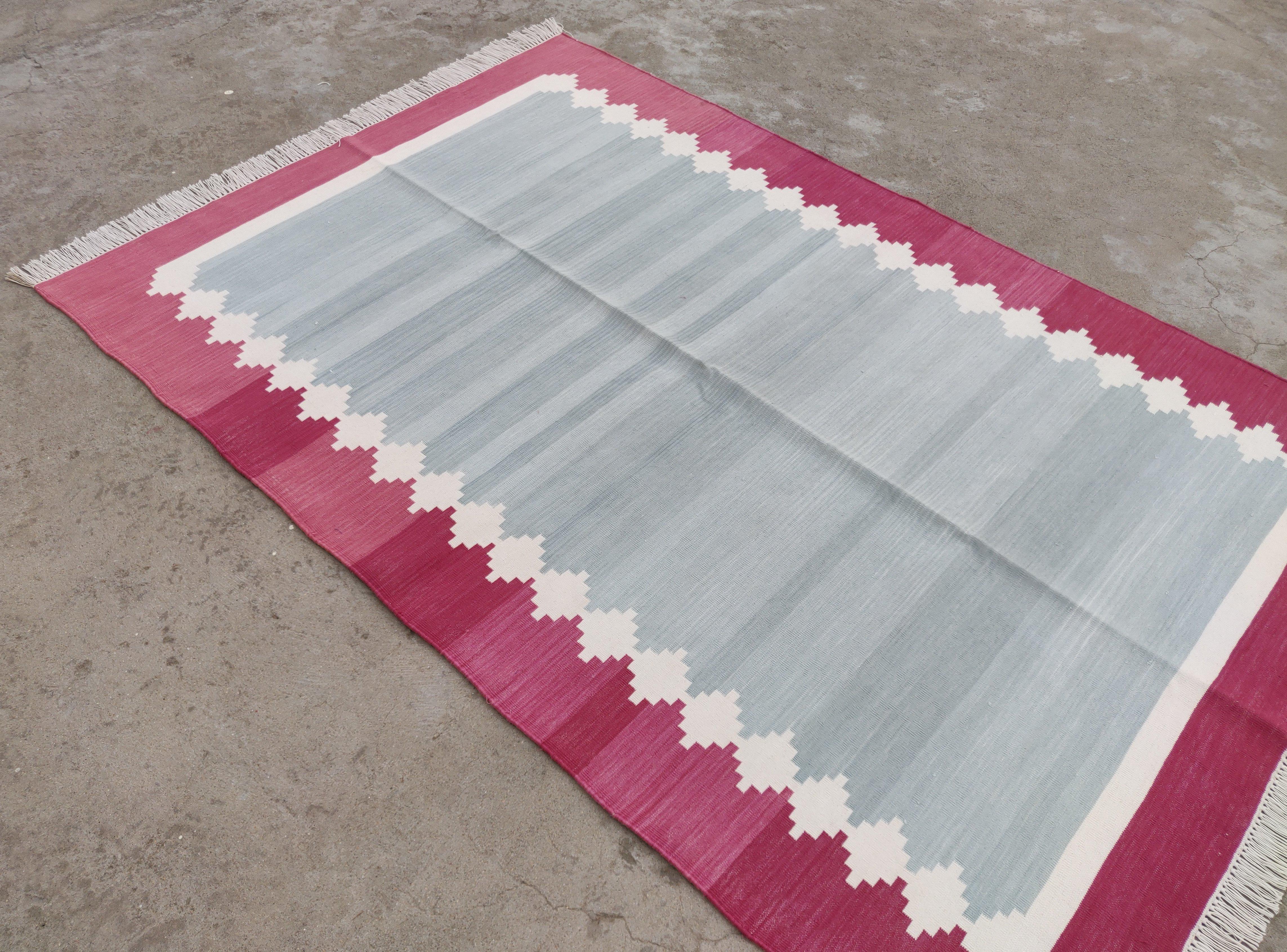 Handmade Cotton Area Flat Weave Rug, 4x6 Grey And Pink Striped Indian Dhurrie For Sale 1