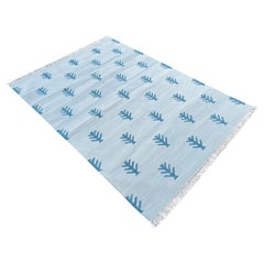 Handgefertigter Flachgewebe-Teppich aus Baumwolle, 4x6 Grau, Blau, Baummuster Indischer Dhurrie
