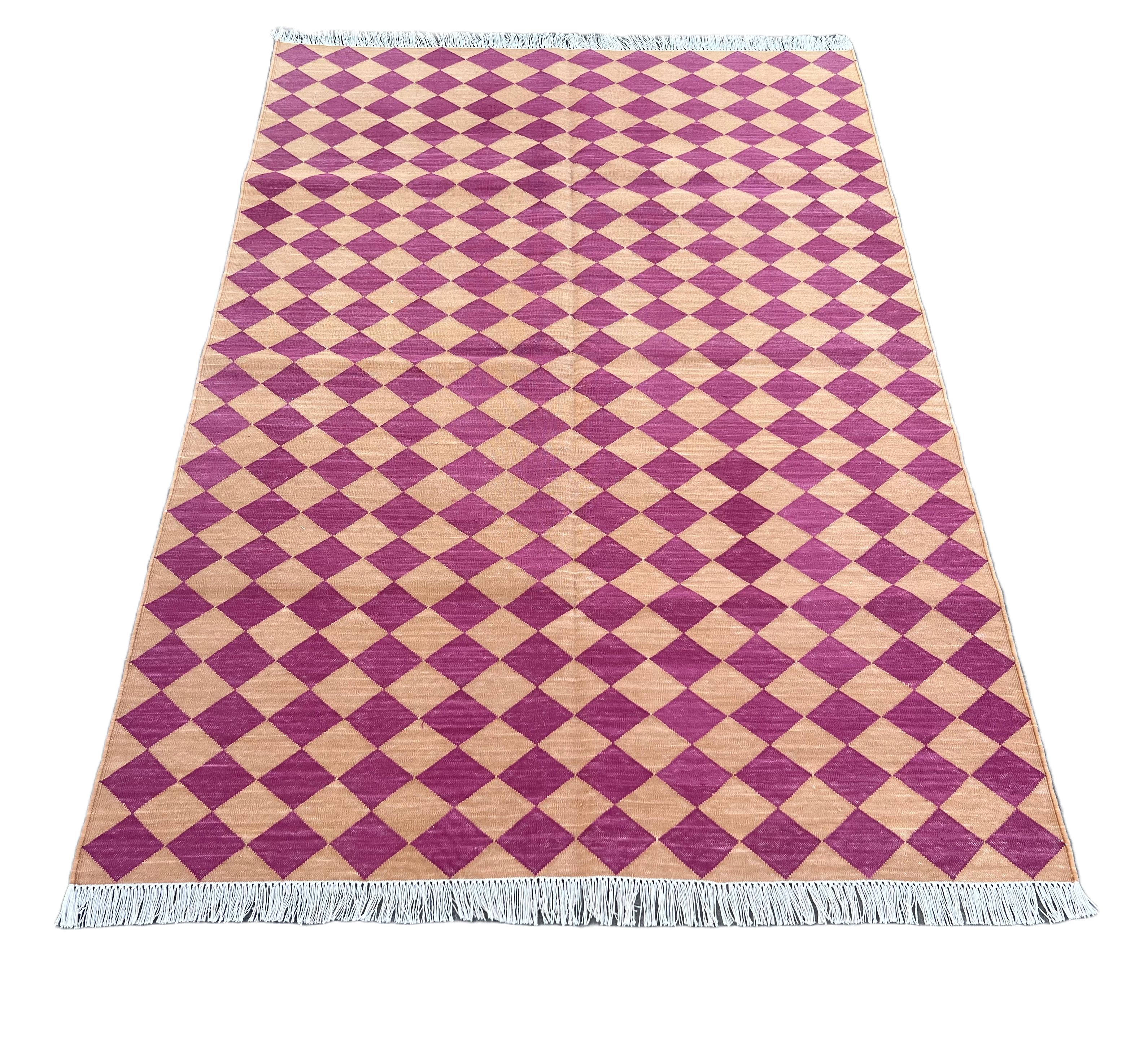 Contemporary Handmade Cotton Area Flat Weave Rug, 4x6 Pink And Tan Checked Indian Dhurrie Rug For Sale