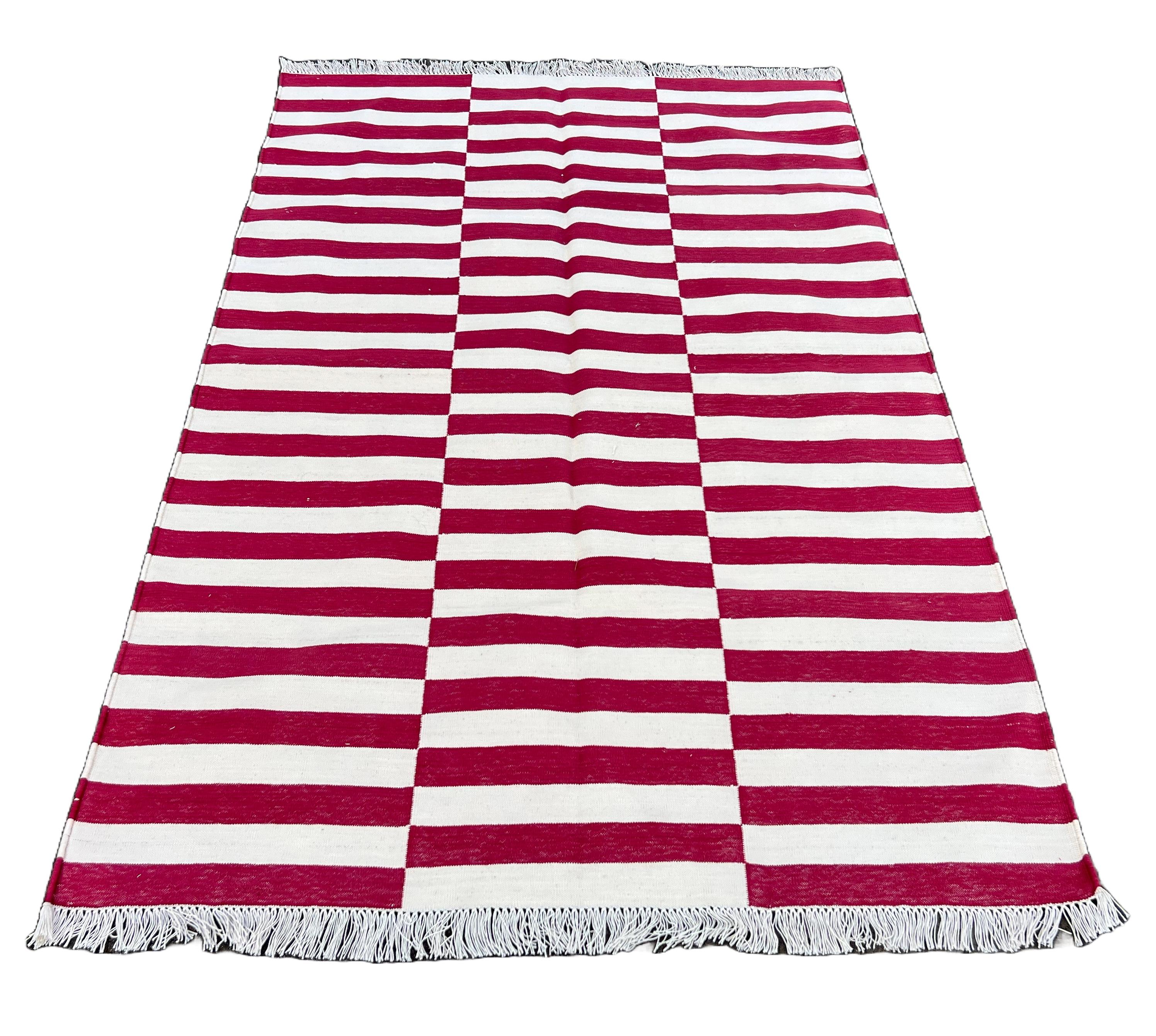 XXIe siècle et contemporain Tapis en coton tissé à plat, 4x6 rose et blanc, rayé Up Down Dhurrie en vente