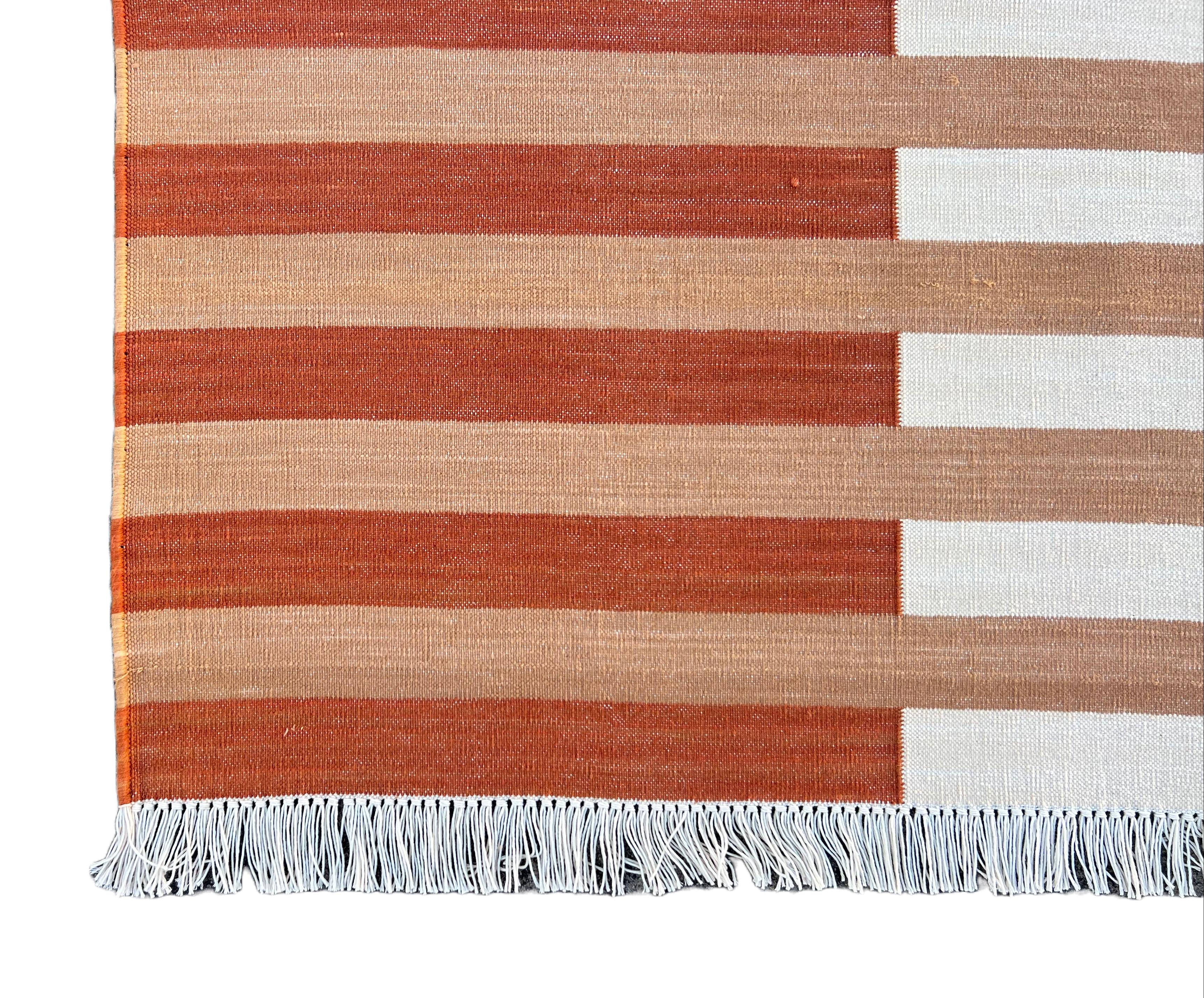 Handmade Cotton Area Flat Weave Rug, 4x6 Tan And White Stripe Indian Dhurrie Rug For Sale 2