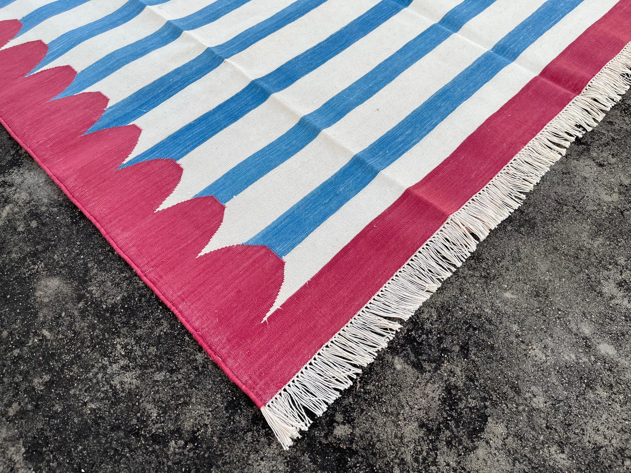Handmade Cotton Area Flat Weave Rug, 5x7 Blue And Pink Striped Indian Dhurrie In New Condition For Sale In Jaipur, IN