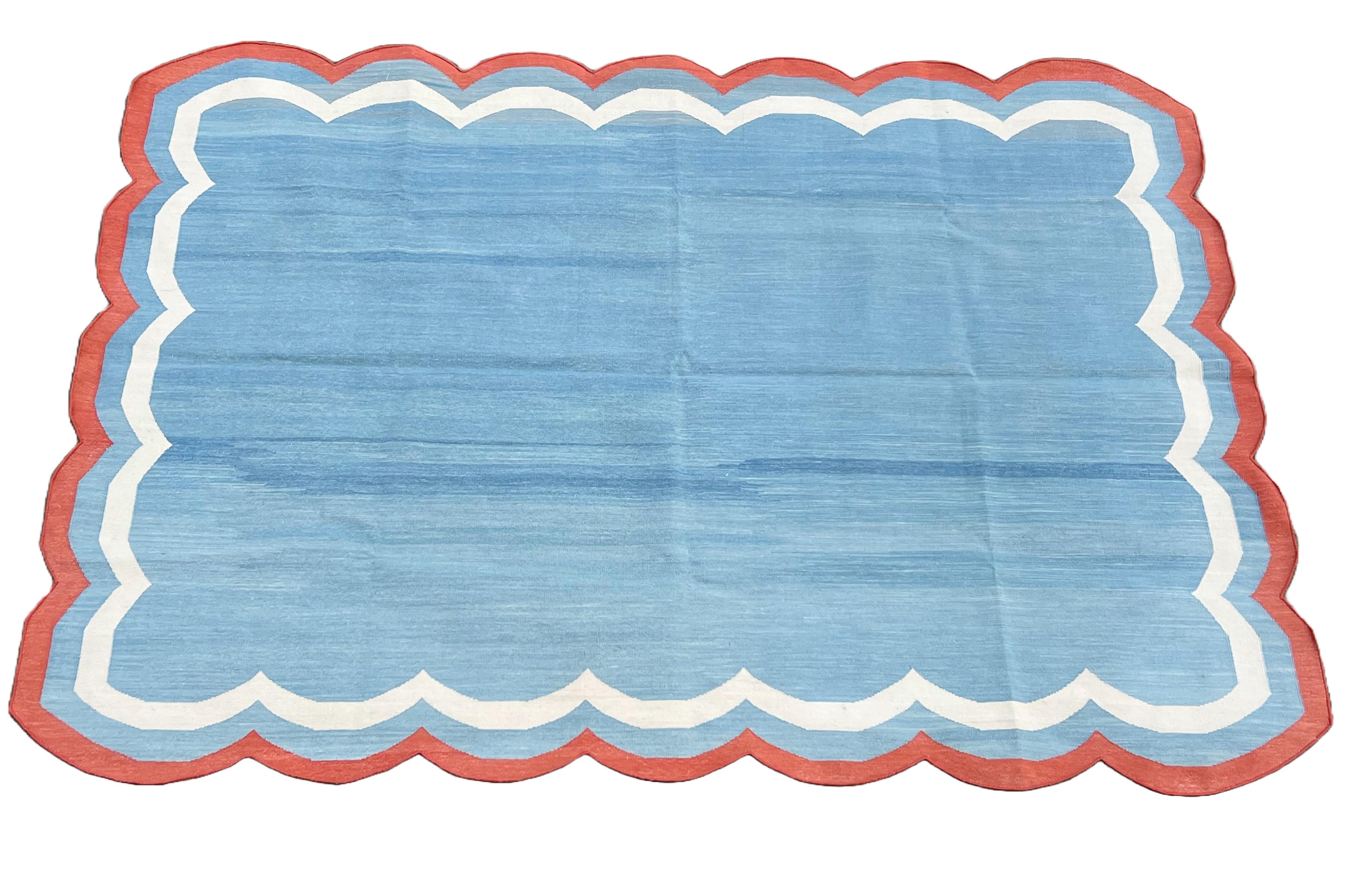 Mid-Century Modern Handmade Cotton Area Flat Weave Rug, 5x7 Blue And Red Scalloped Indian Dhurrie For Sale