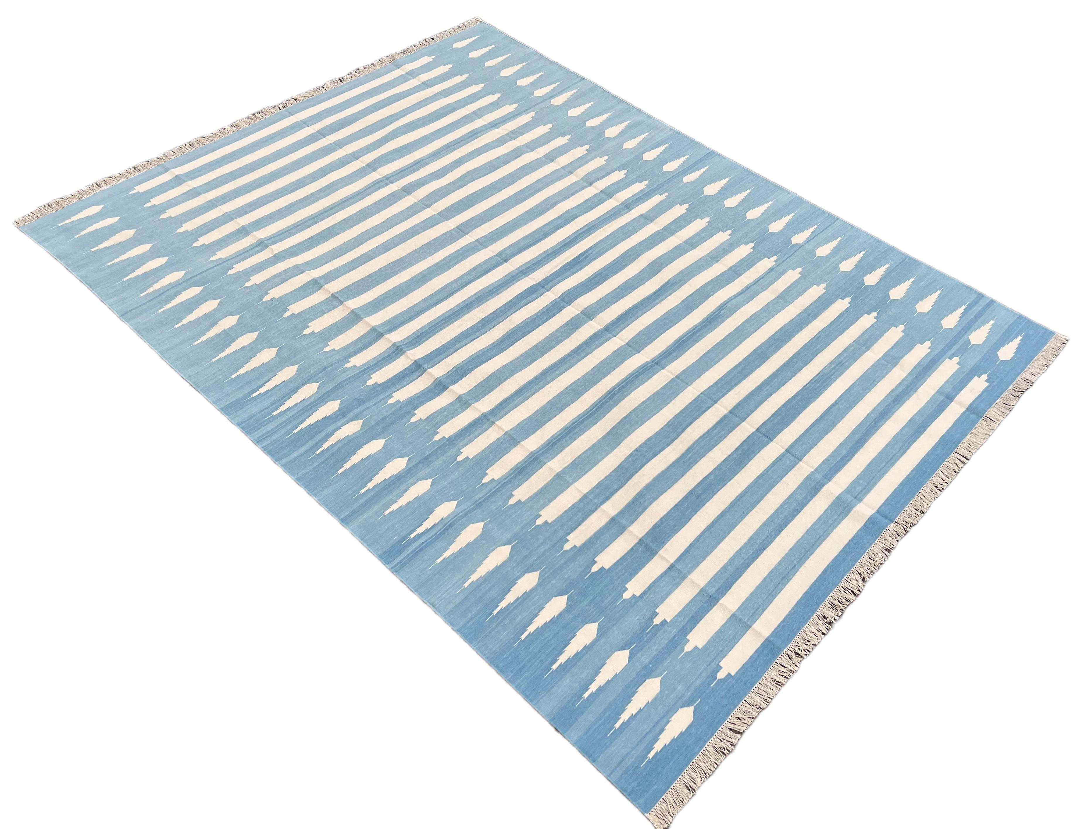 Handmade Cotton Area Flat Weave Rug, 5x7 Blue And White Striped Indian Dhurrie For Sale 4