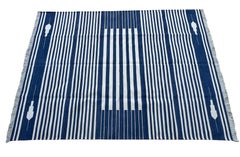 Tappeto a tessitura piatta in cotone fatto a mano, 5x7 a righe bianche e blu, indiano Dhurrie