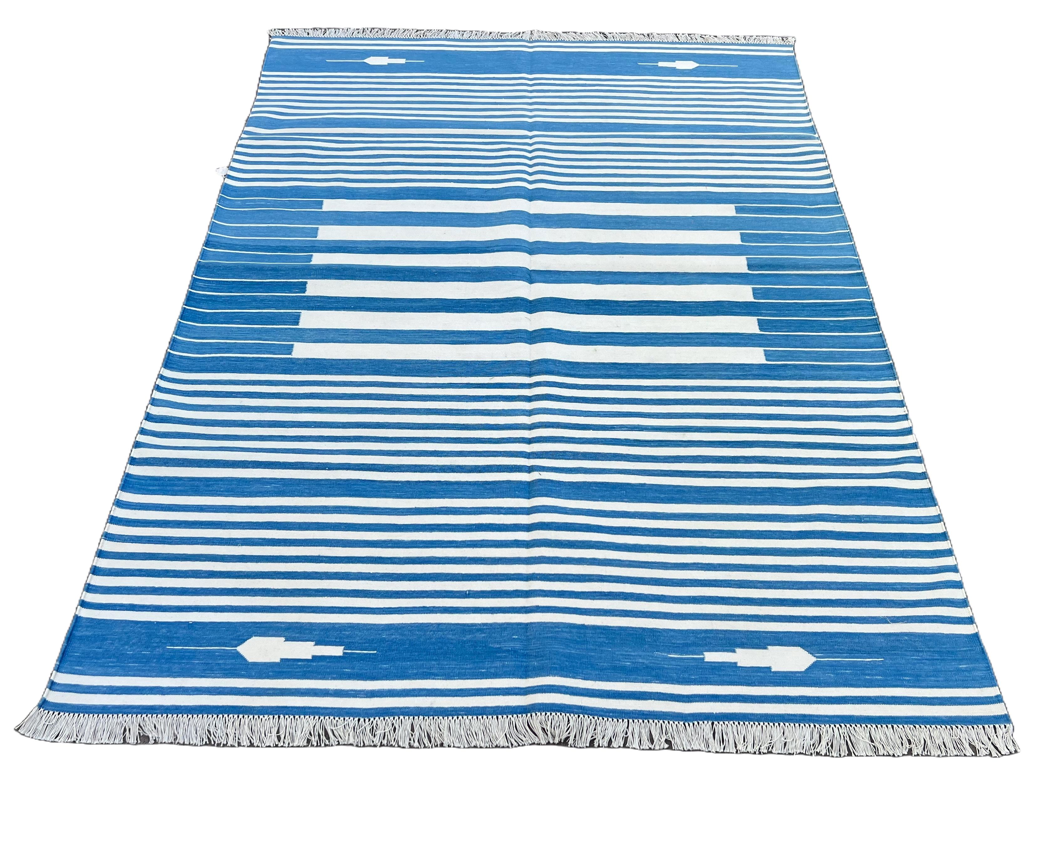 Contemporary Handmade Cotton Area Flat Weave Rug, 5x7 Blue And White Striped Indian Dhurrie For Sale